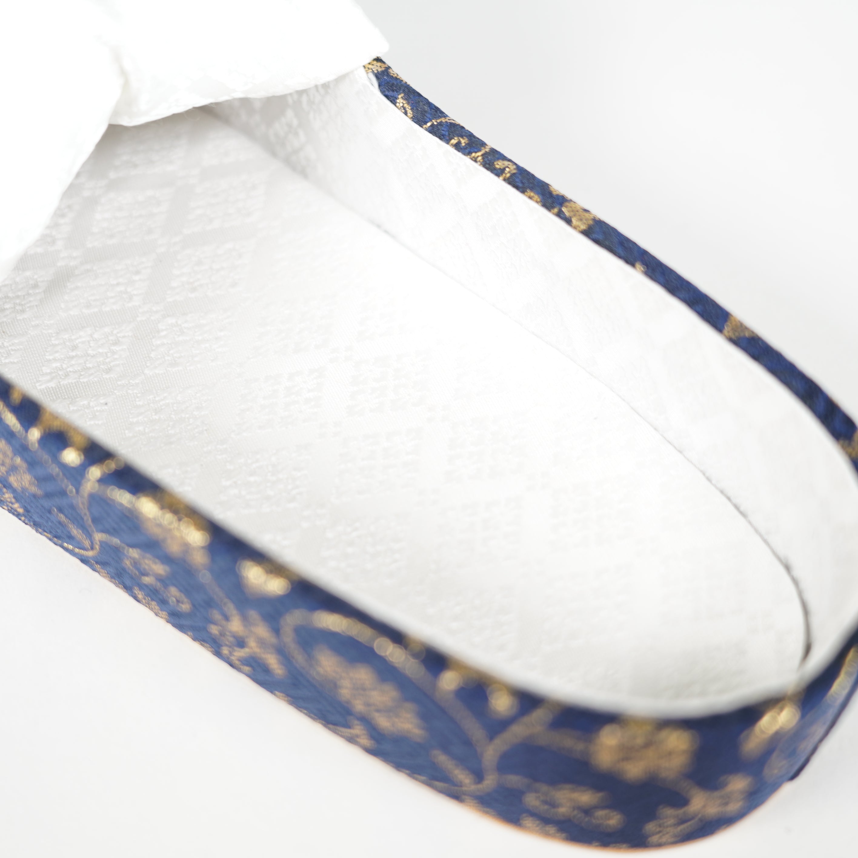 Shallow Clogs / Nishijin Textile / Arabesque / Navy Blue
