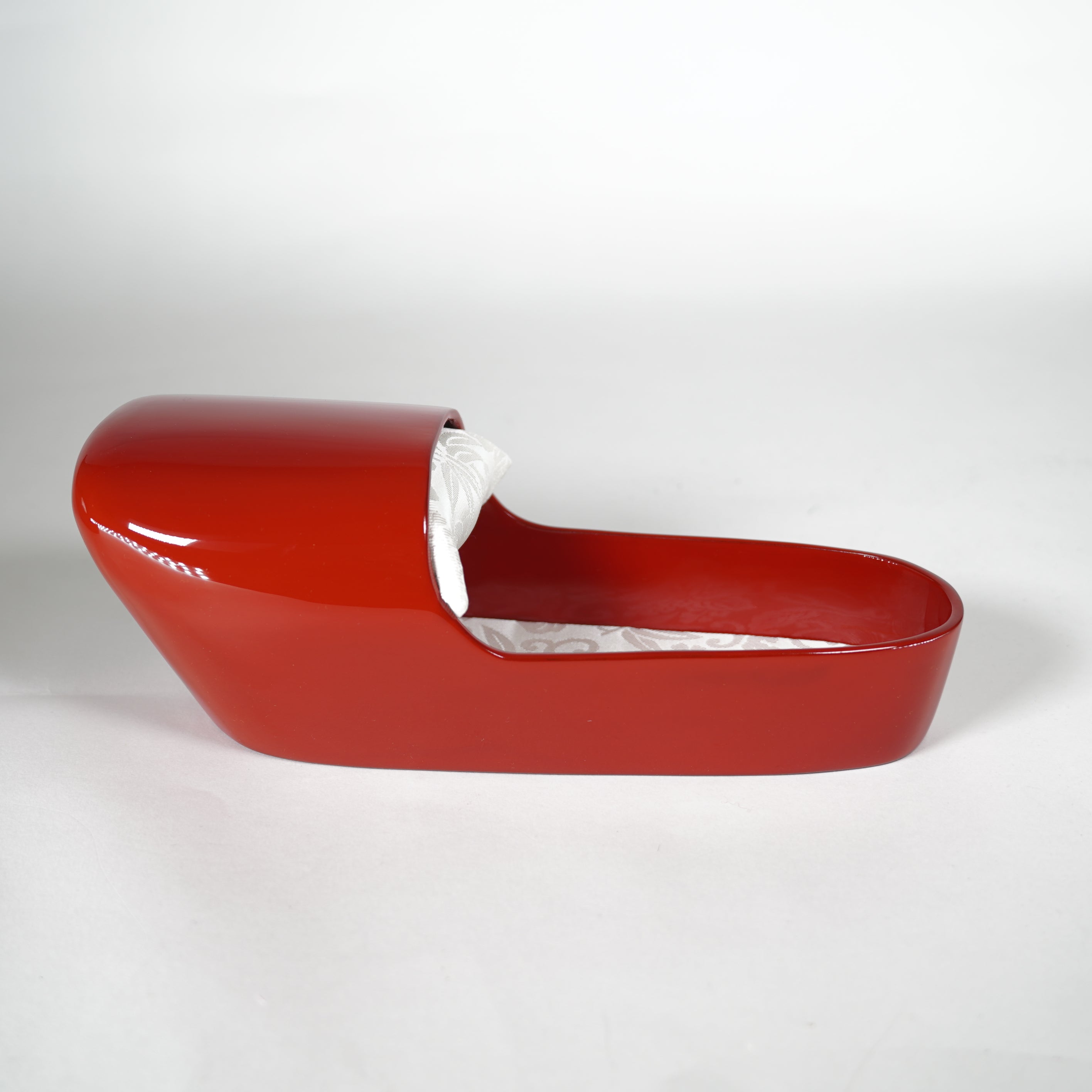 Sabots peu profonds / laquer rouge