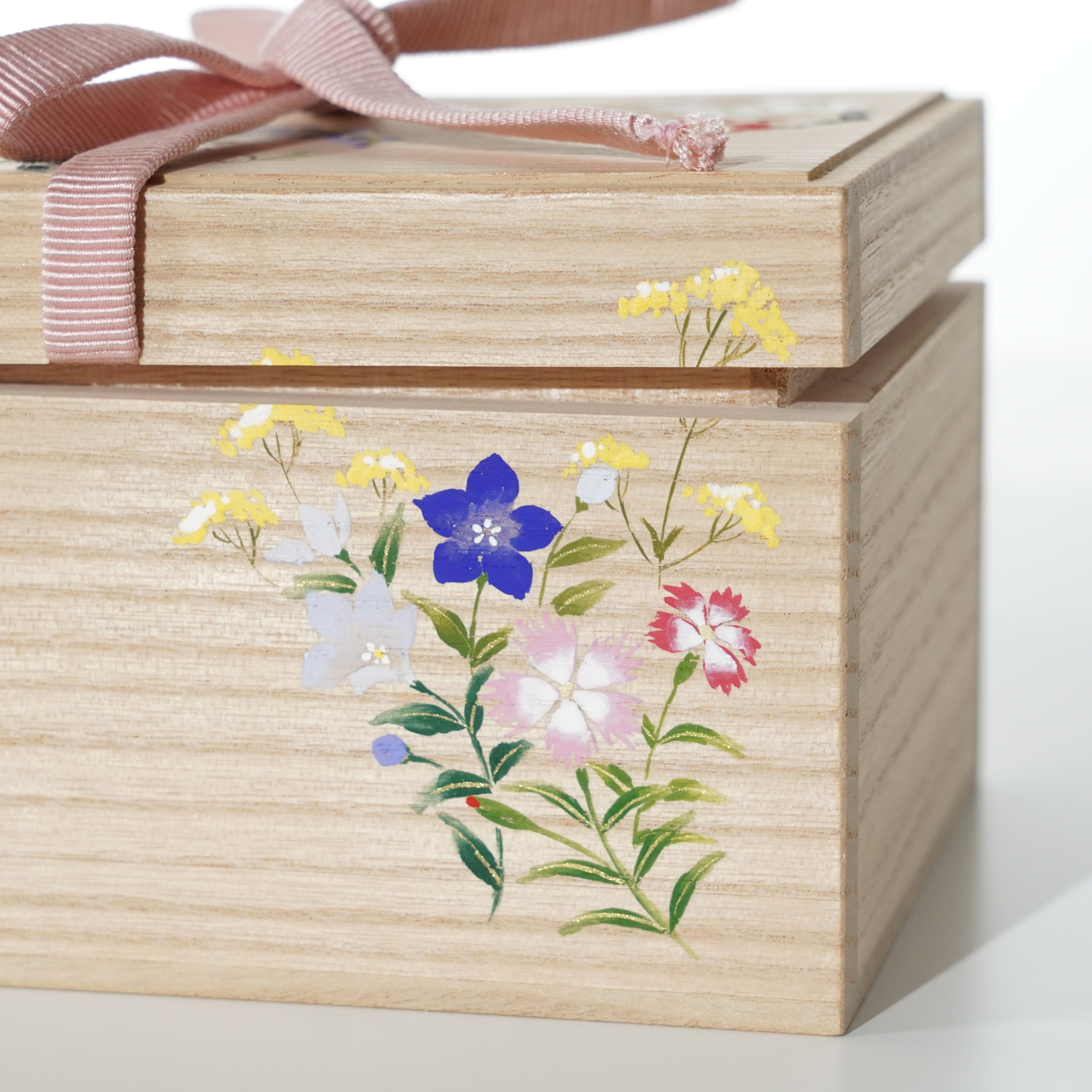 Hand-painted Jewelry Box / Paulownia Wood / Japanese Four Seasons