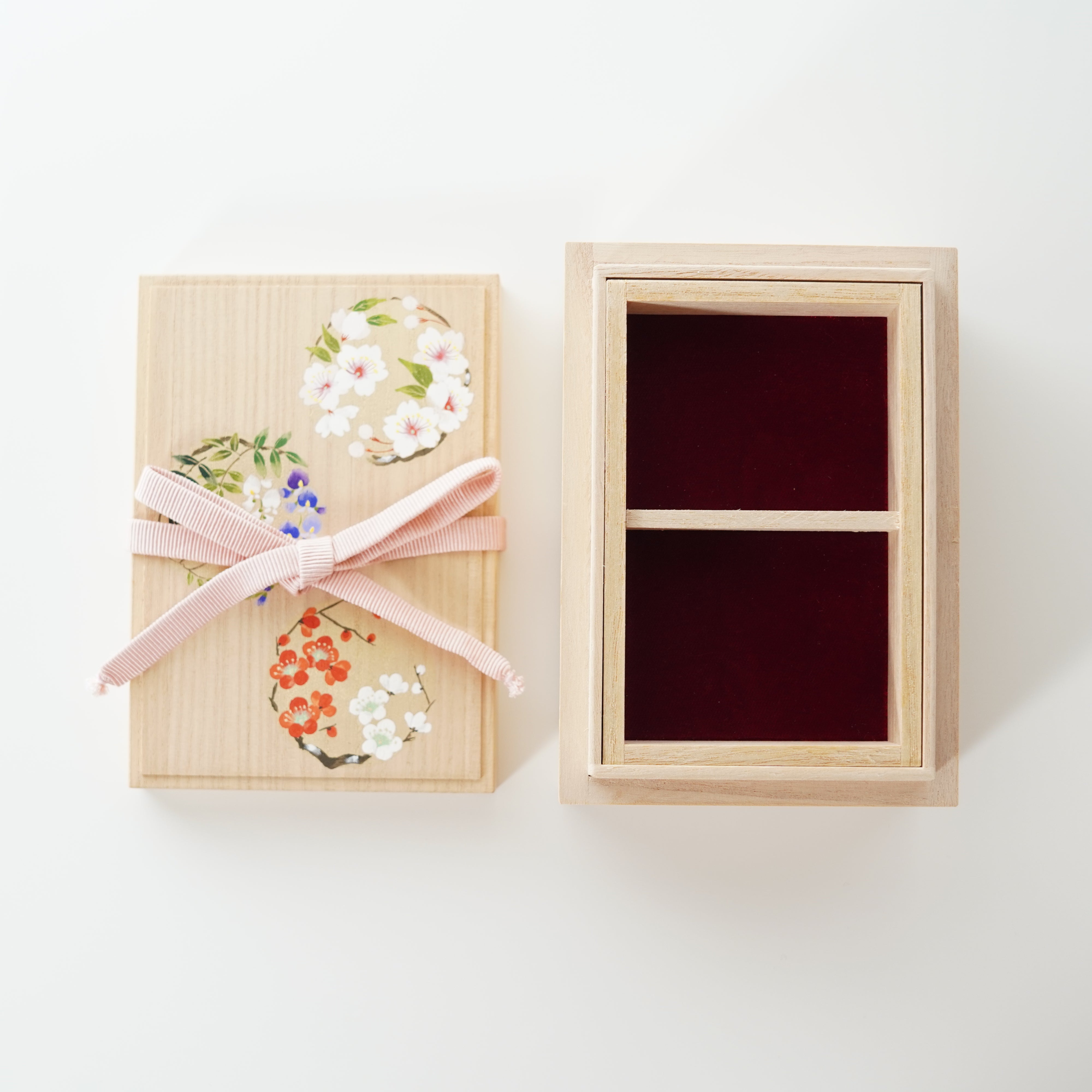 Hand-painted Jewelry Box / Paulownia Wood / Japanese Four Seasons