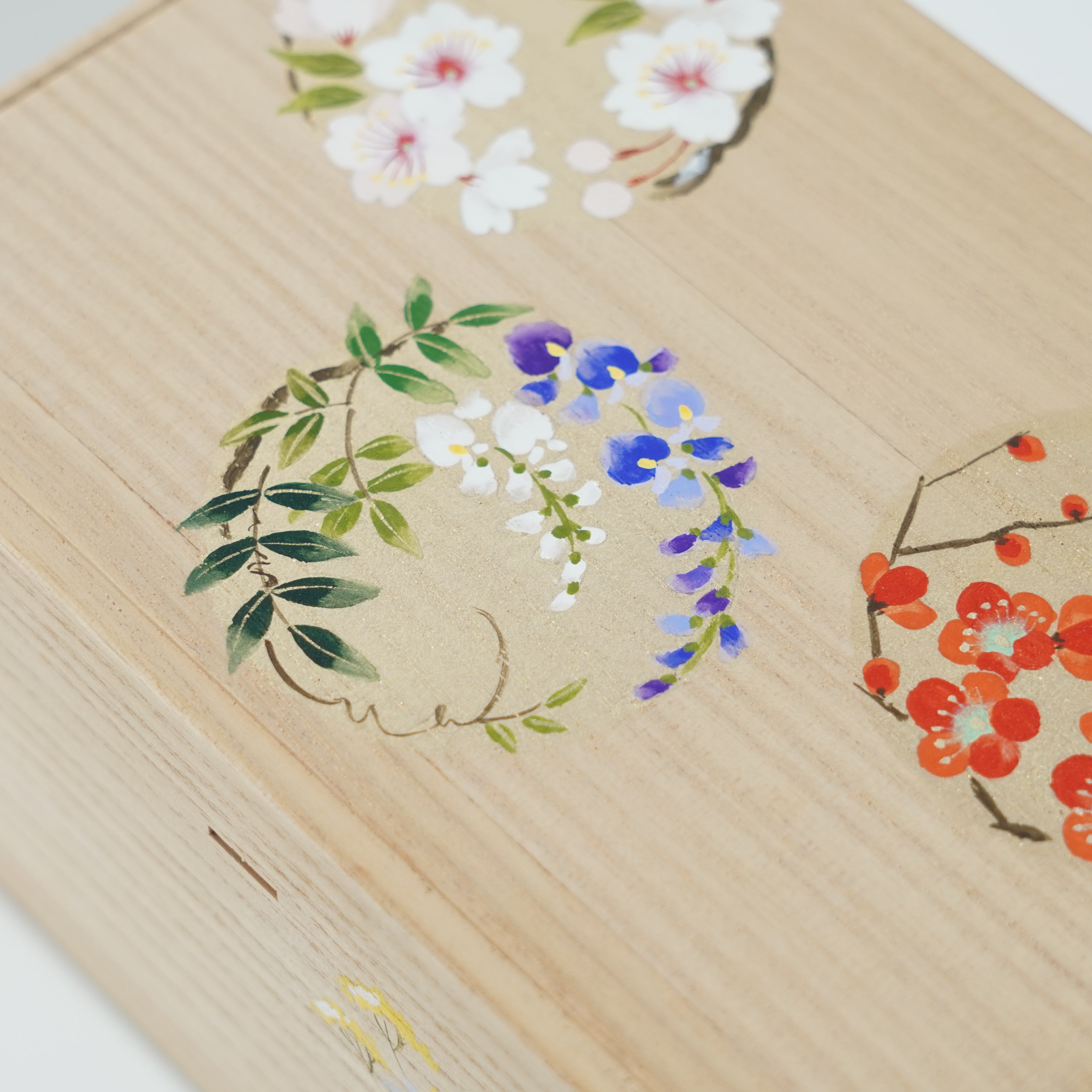 Hand-painted Jewelry Box / Paulownia Wood / Japanese Four Seasons