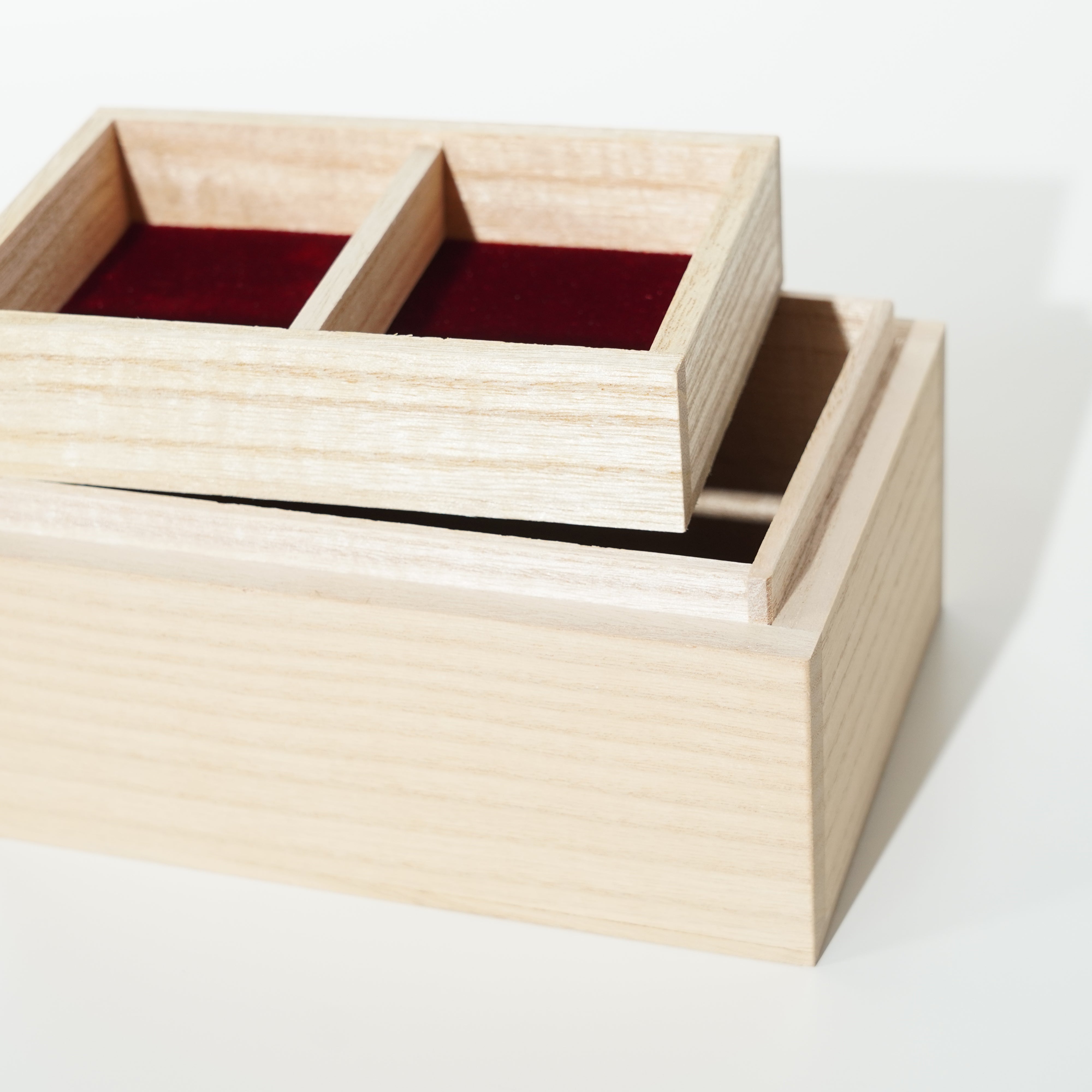 Hand-painted Jewelry Box / Paulownia Wood / Japanese Four Seasons