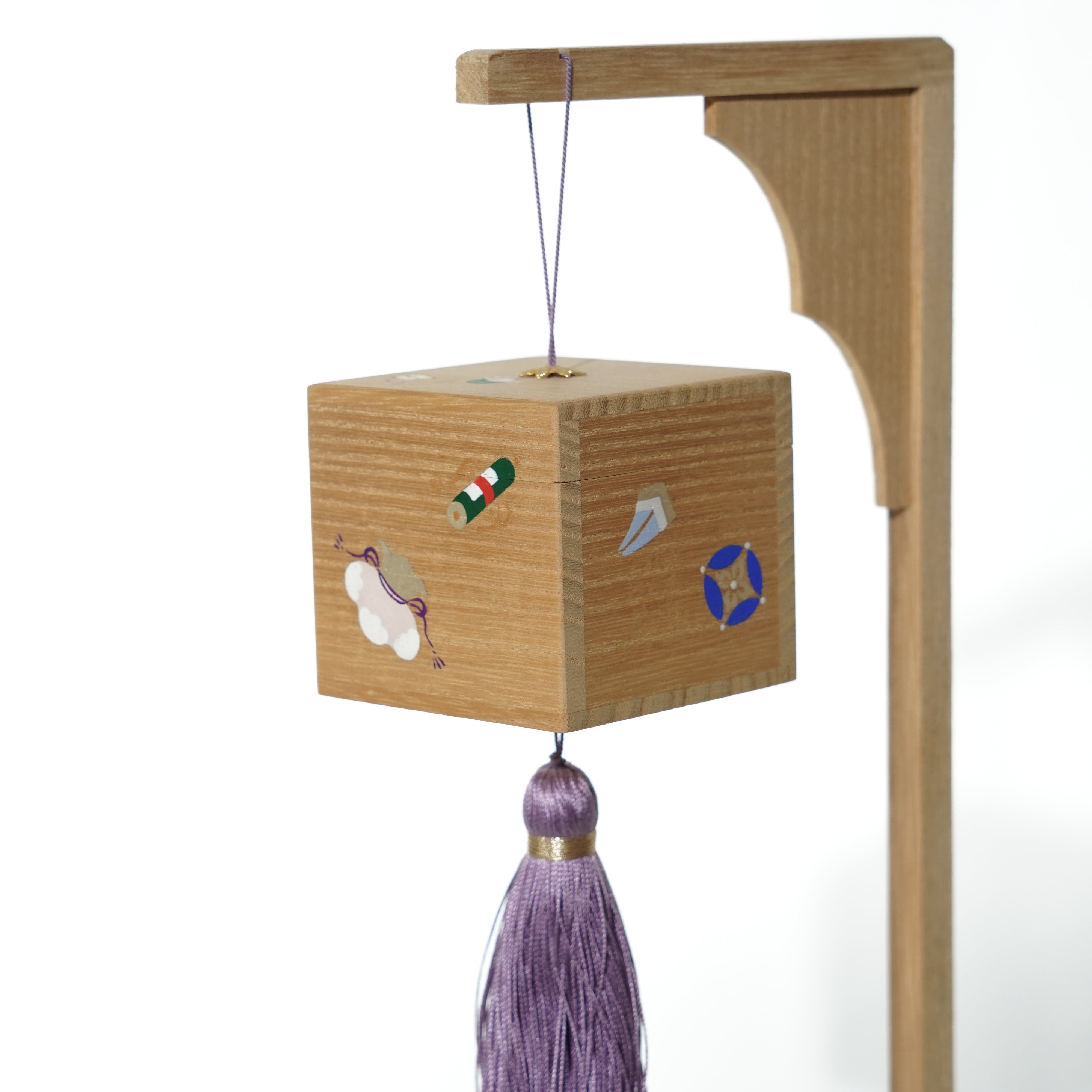 Hand-painted Storage Box Ornament / Paulownia Wood