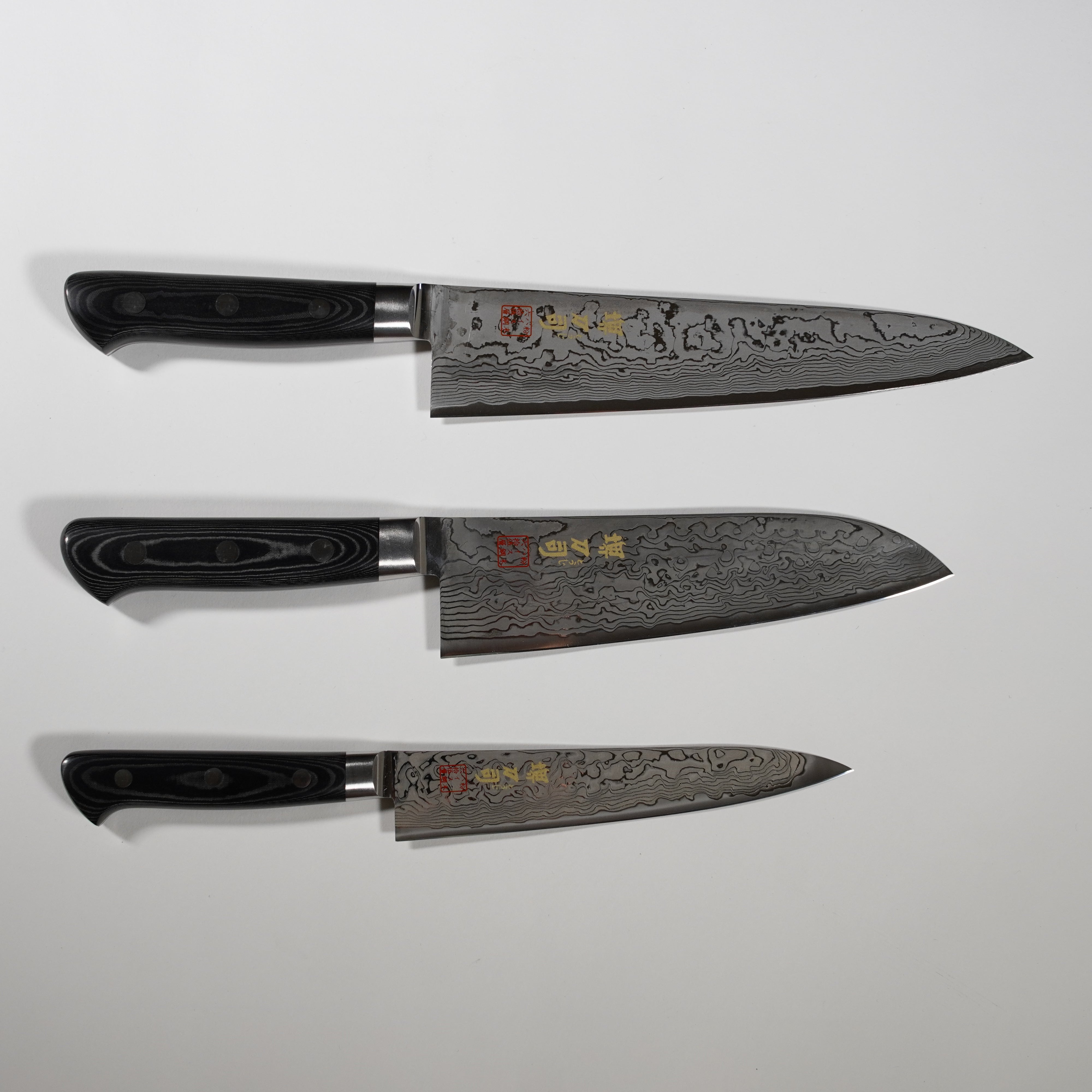Acciaio ad alta velocità in polvere Damasco / Santoku / 170mm