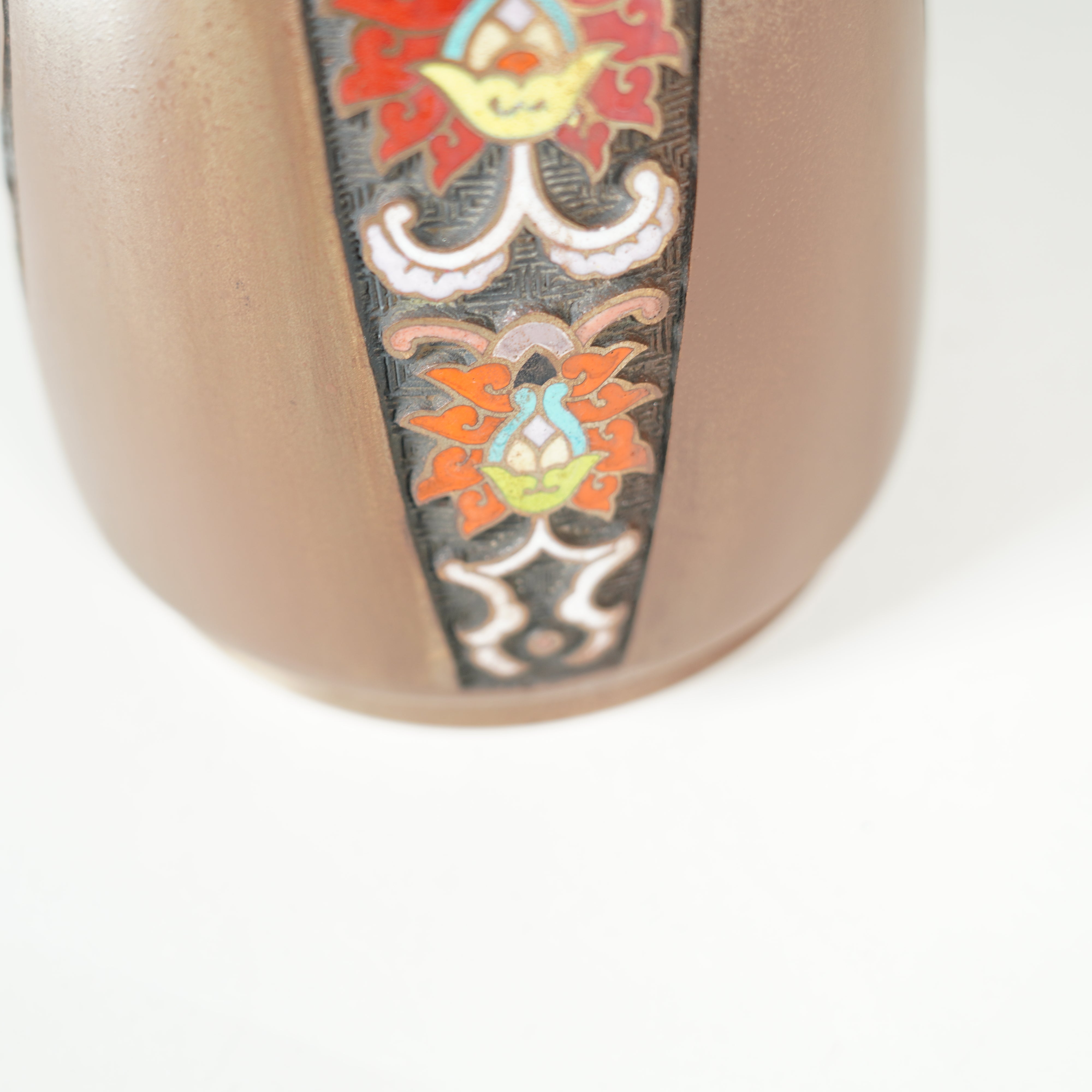 Vase de fleurs de cloison incrustée