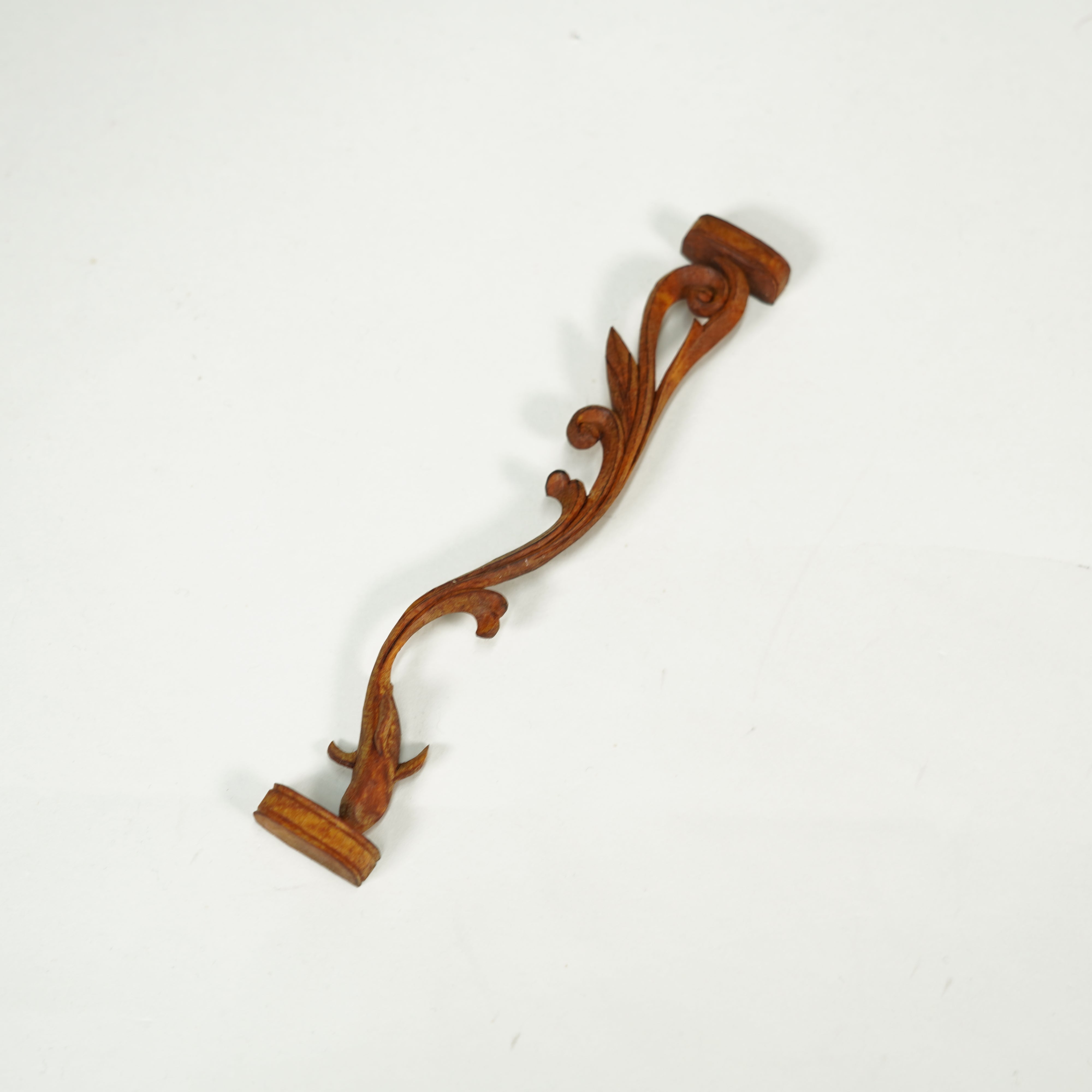 Pen Rest / Goldfish Design / No.1