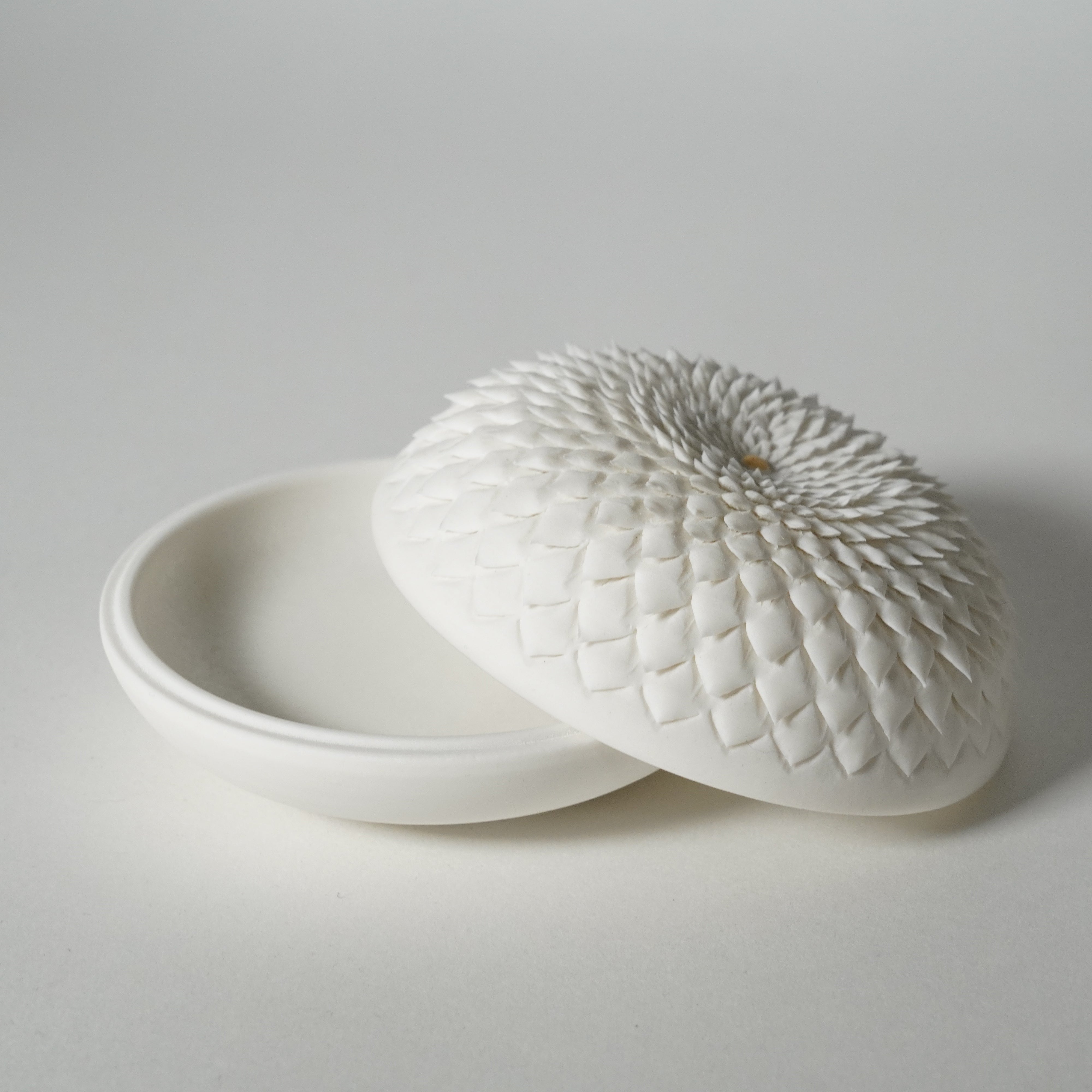 Bonbonniere / Kousungama / Chrysanthemum / Large