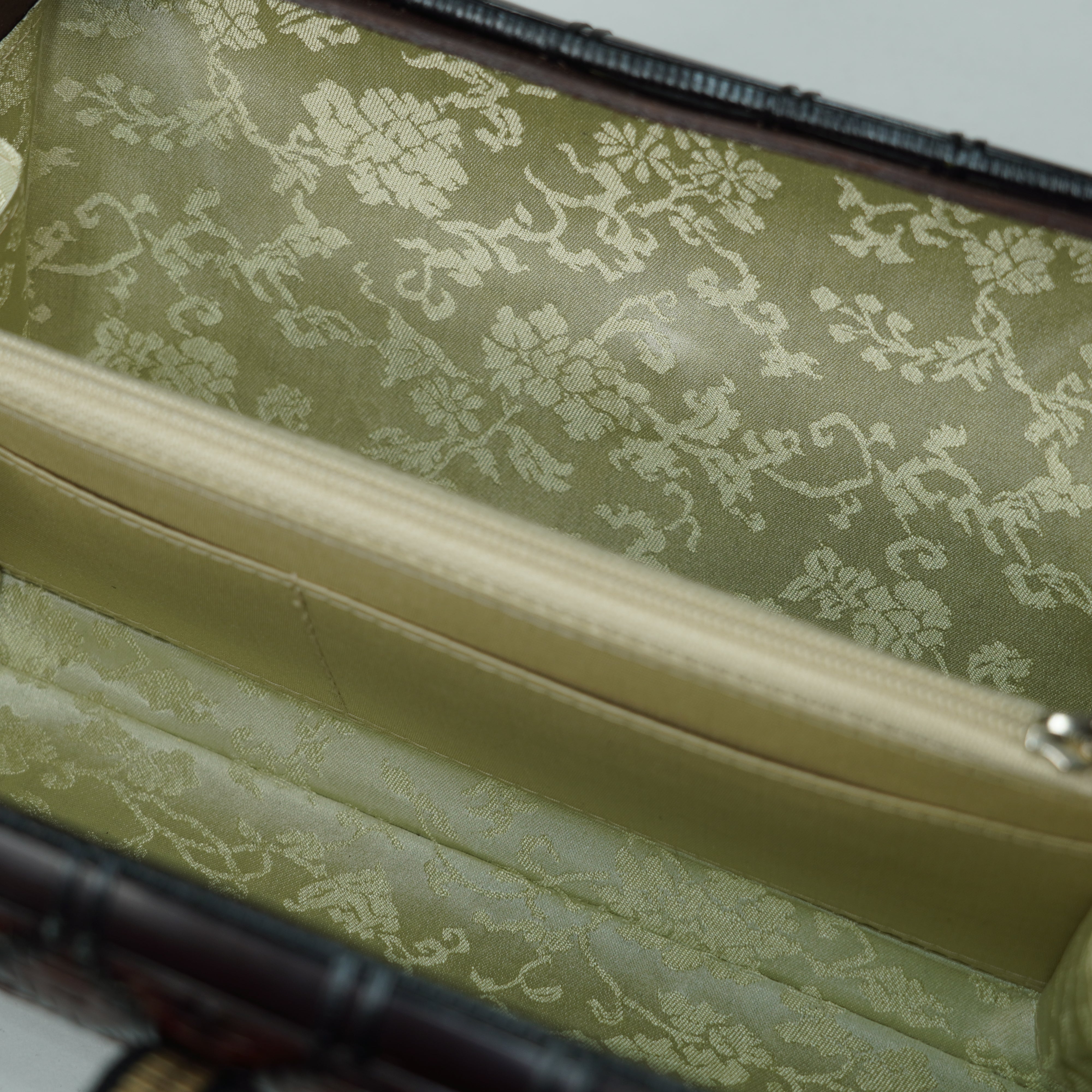 Bolsa de embrague de bambú