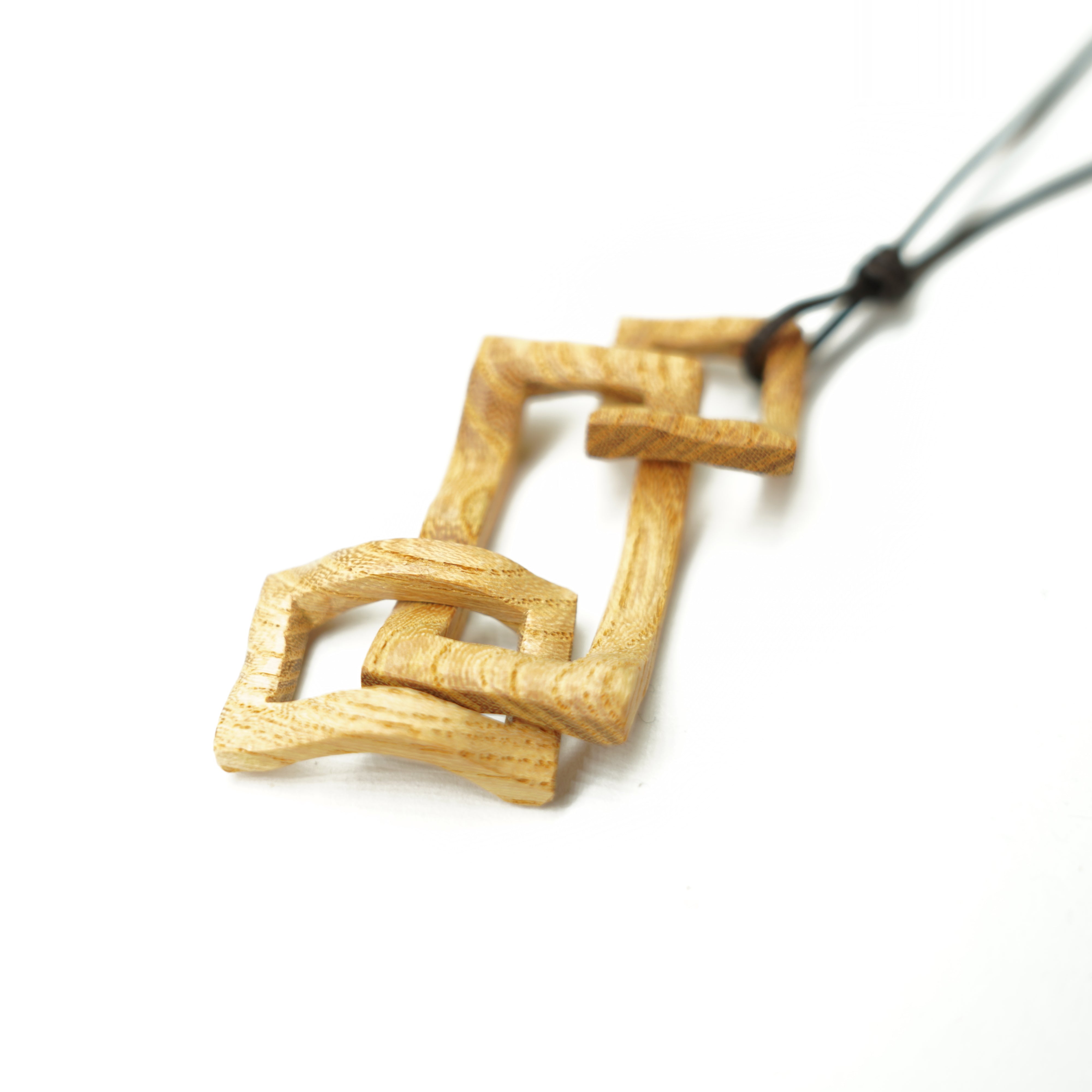Necklace / Triple Link / Rectangle