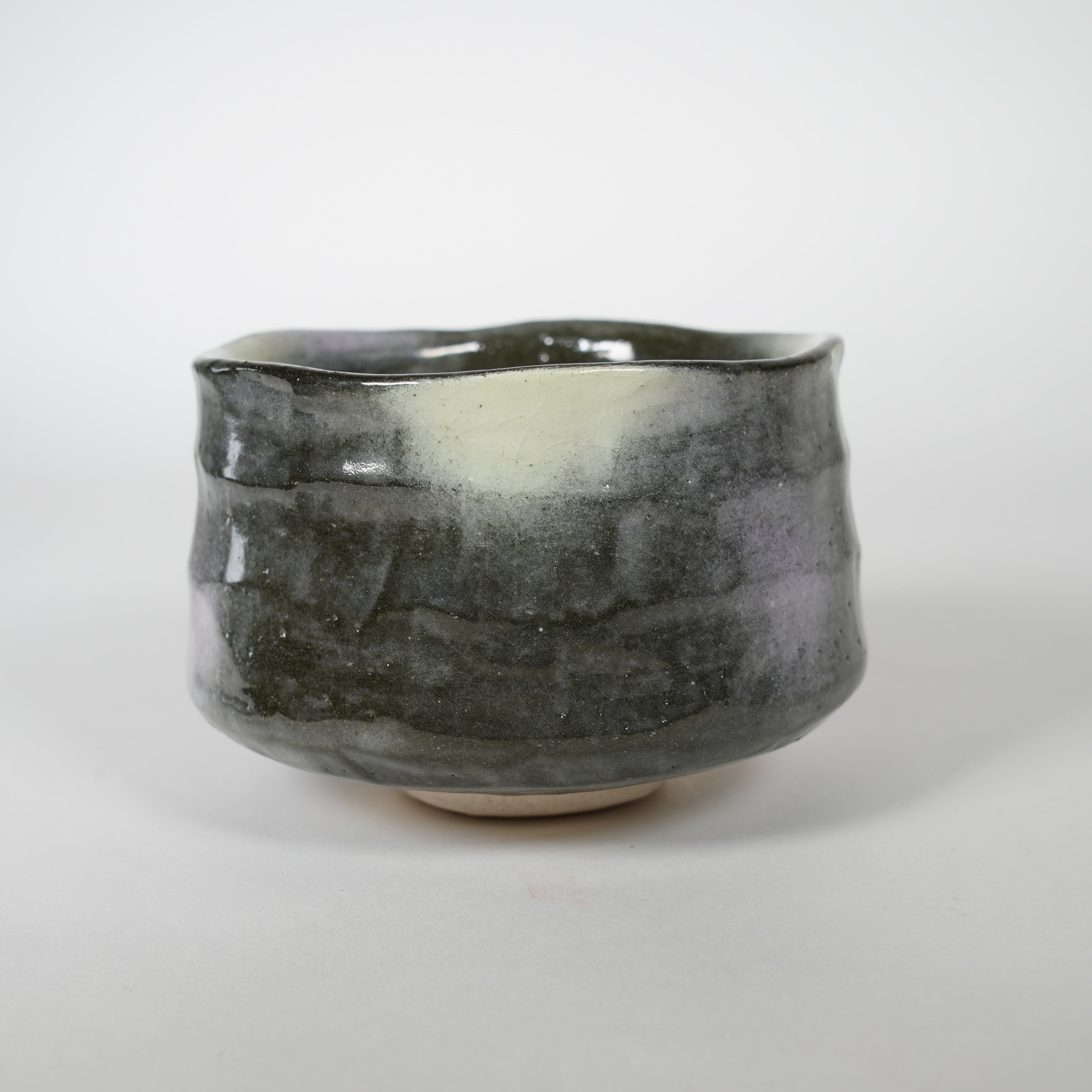 Cerámica raku / tazón de té / casco samurai