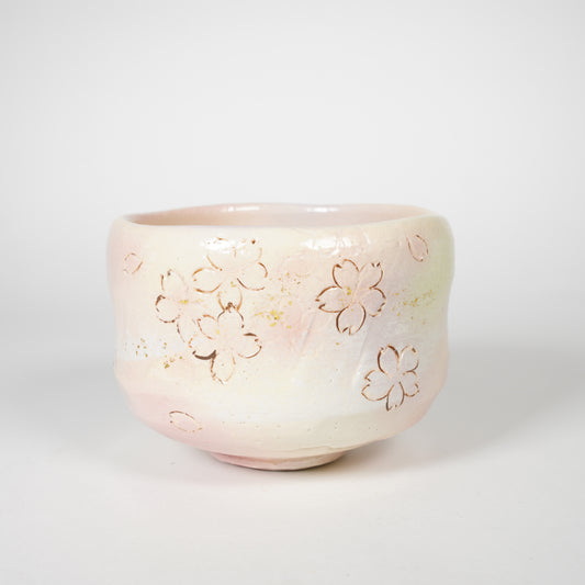Cerámica raku / tazón de té / flor de cerezo