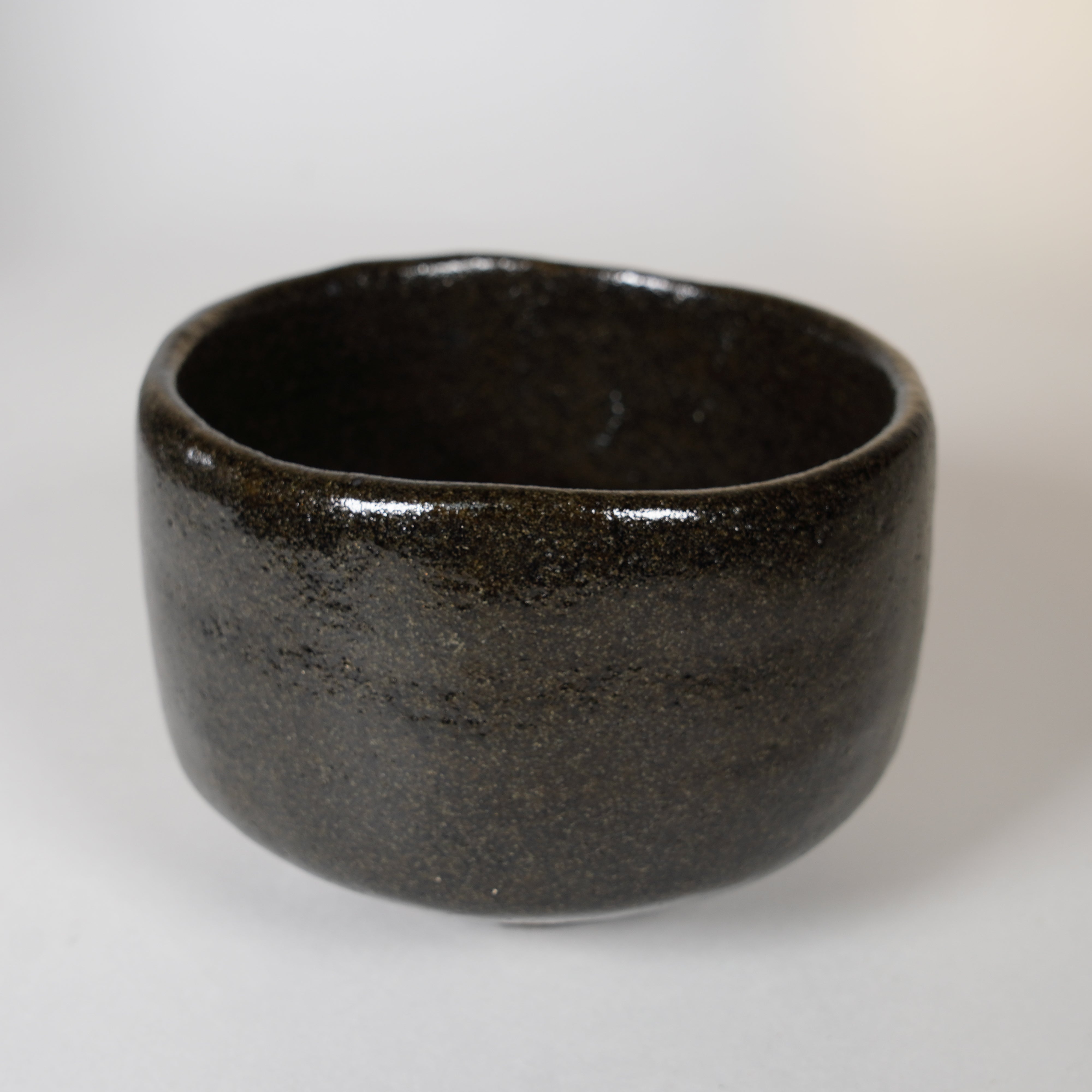 Raku -Töpferei / Teeschale / traditionelle Glasur