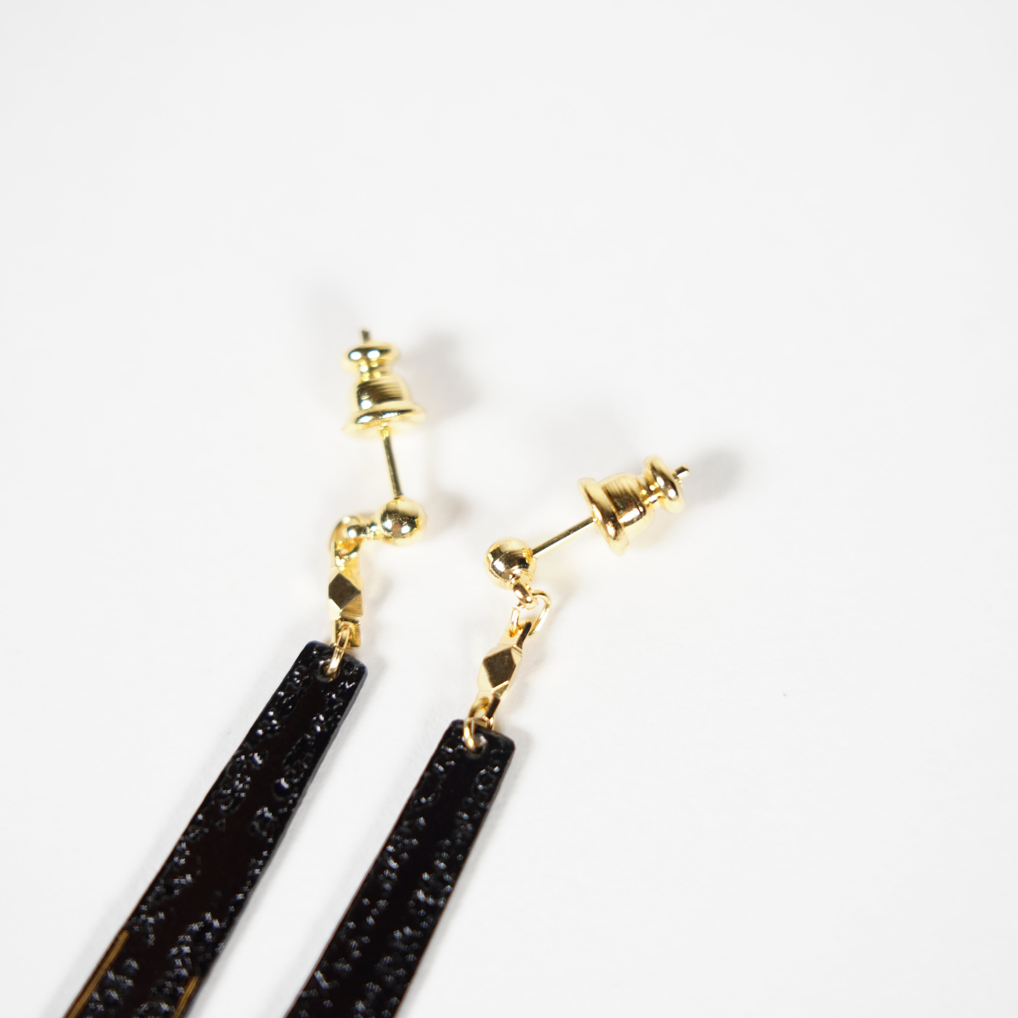 Earrings / Brush Stripe / Tablet Shape (Shaku)