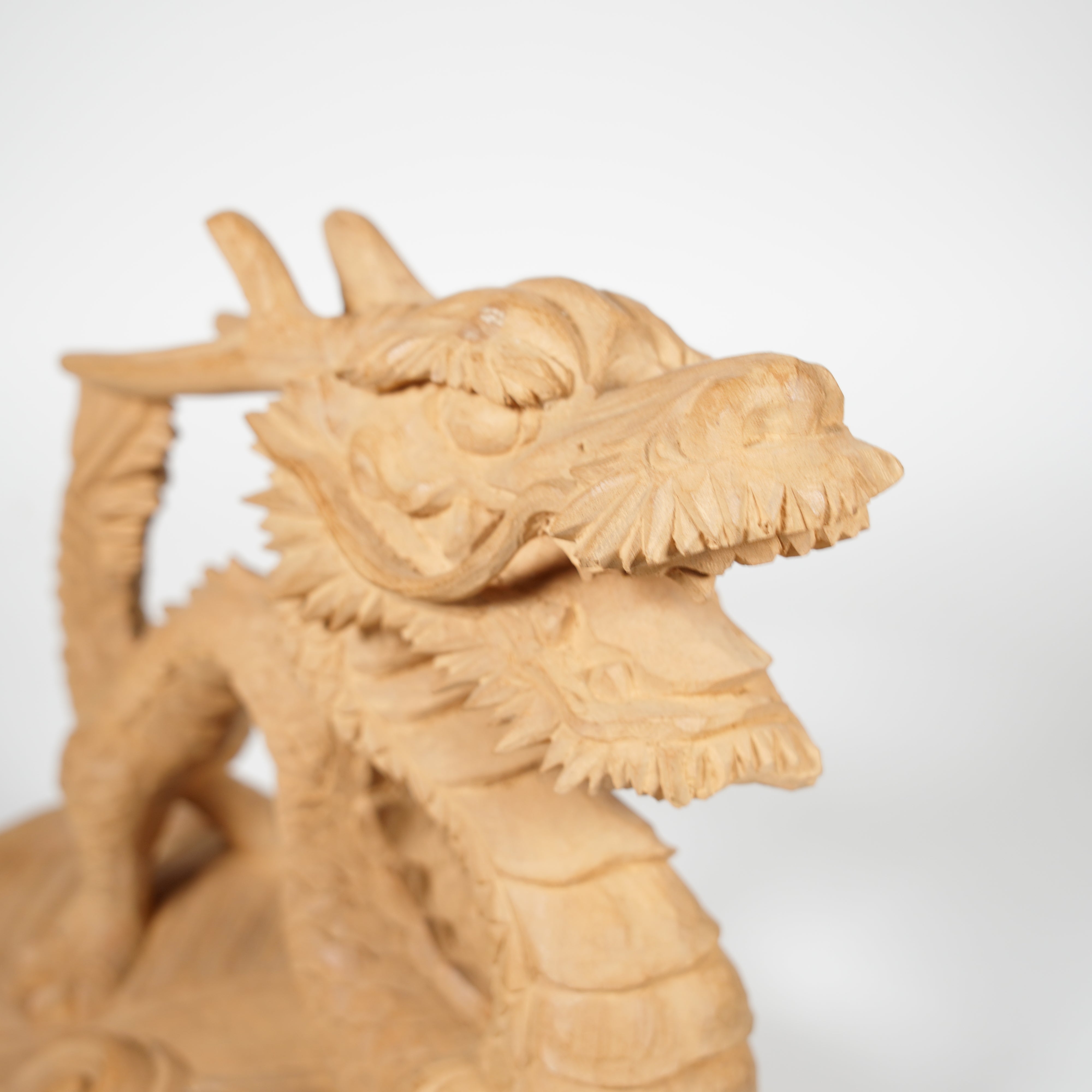 Holzschnitzerei / Drache