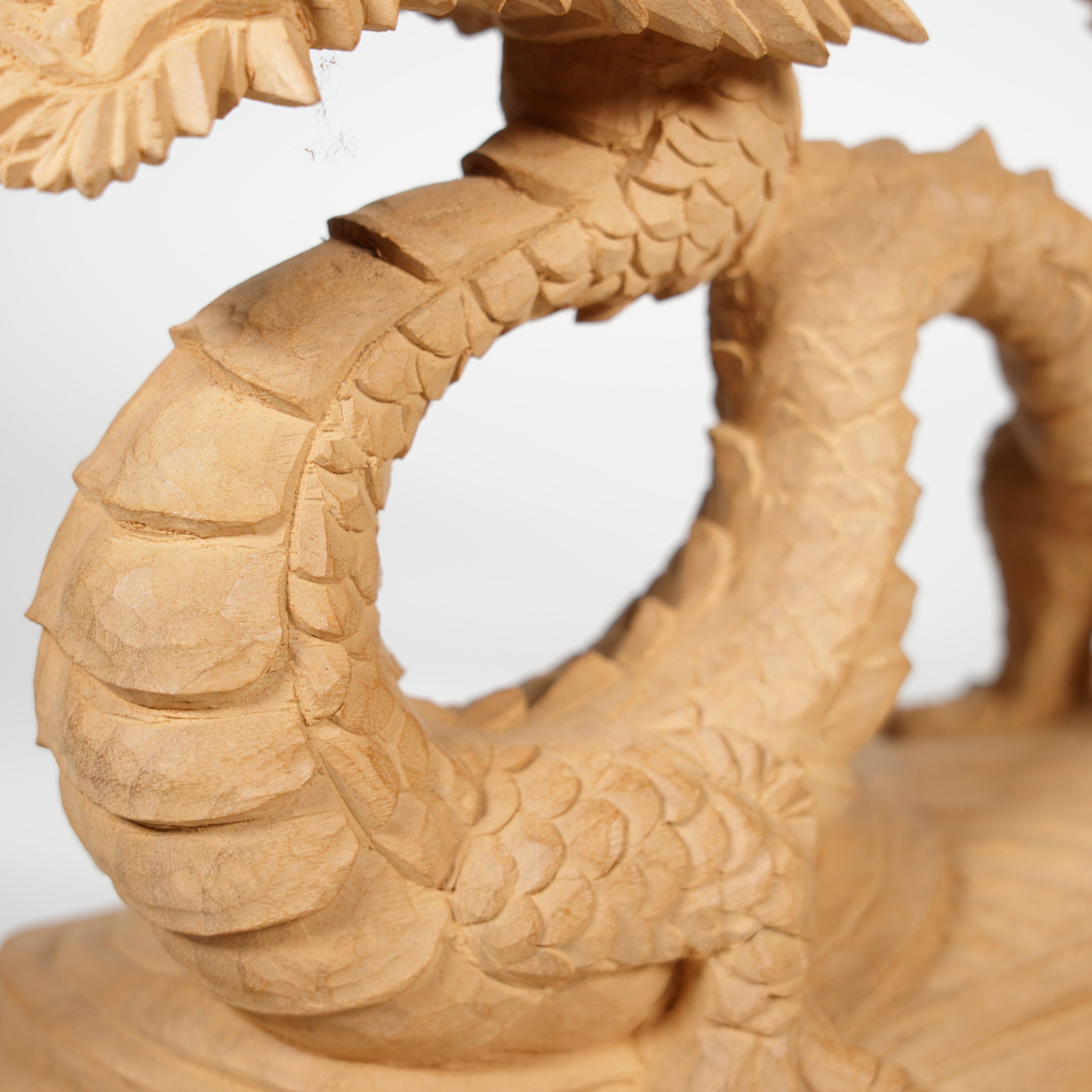 Holzschnitzerei / Drache
