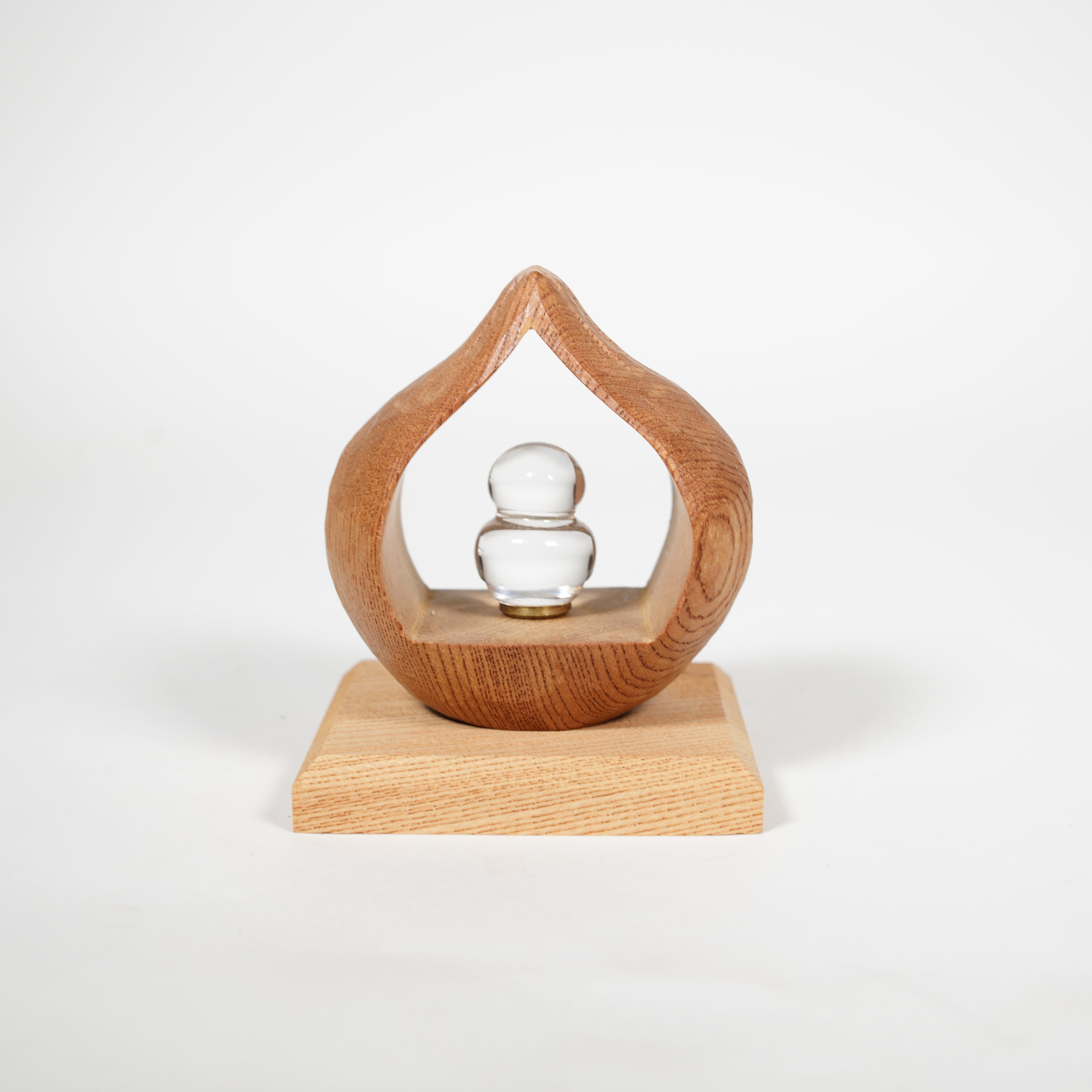 Sculpture en bois / cocoro / cristal