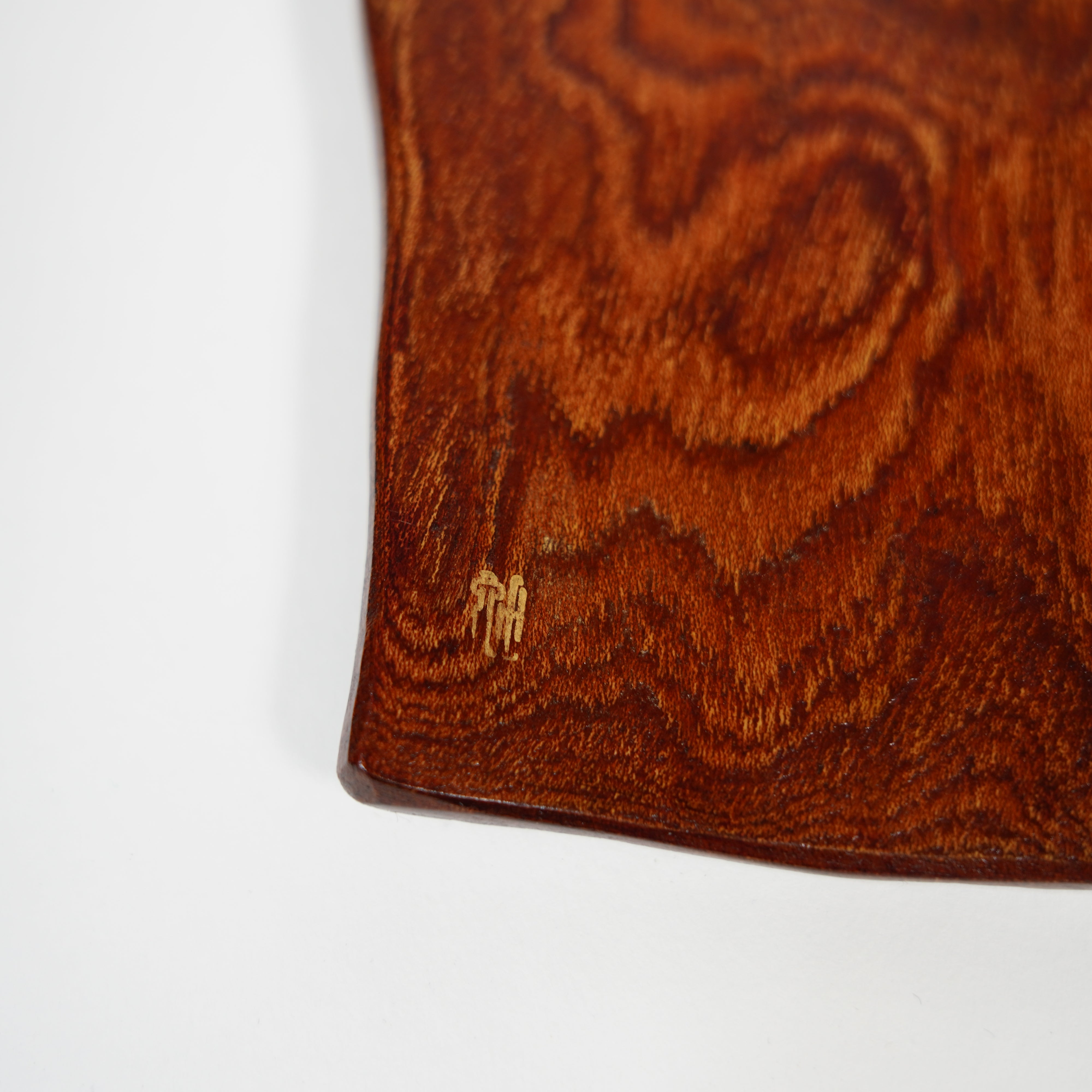 젤코바 플레이트 / 연마 된 래커