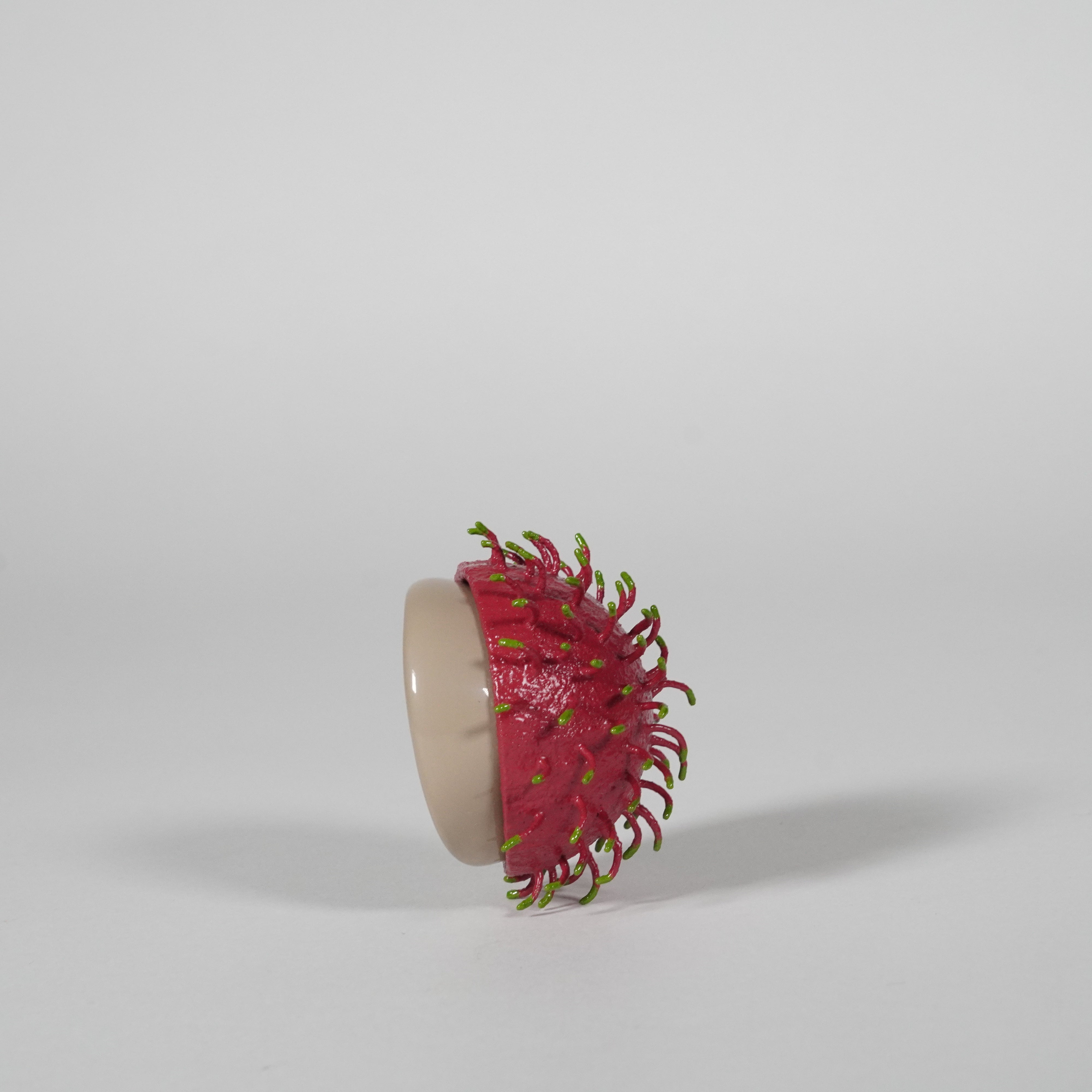 Hiroshima Lacquerware / Rambutan Motif / Hand-sculpted