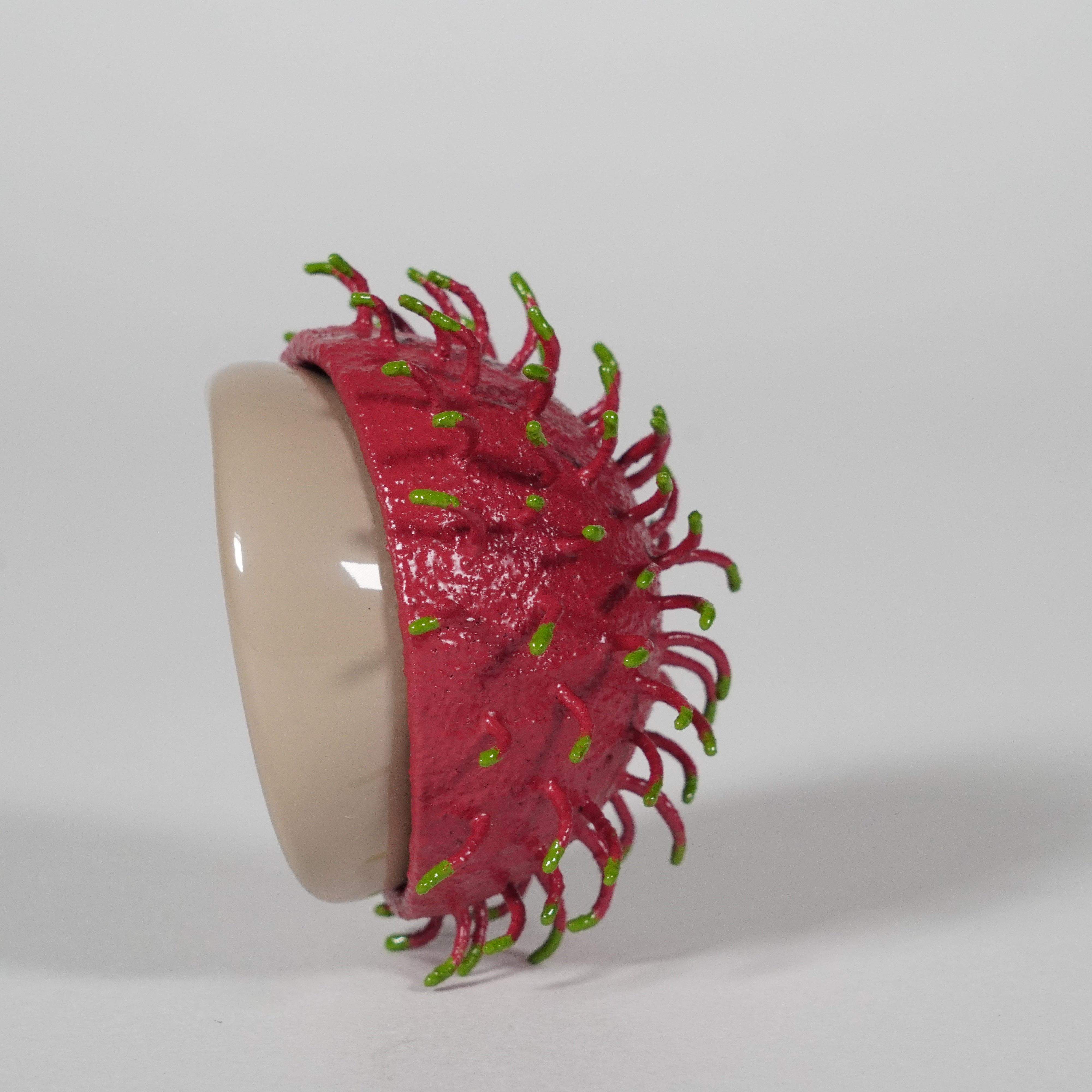 Hiroshima Lacquerware / Rambutan Motif / Hand-sculpted