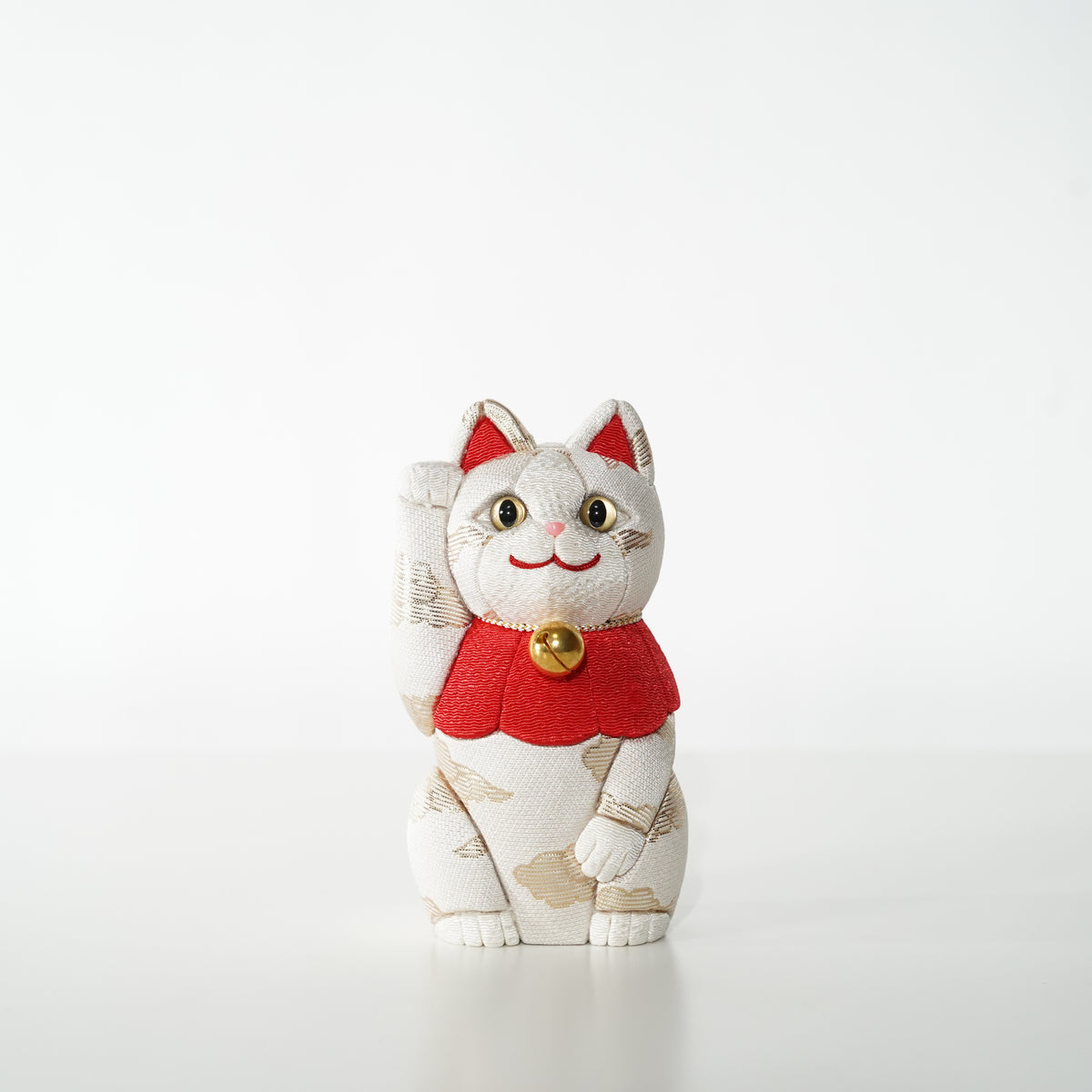 Manekineko Dolls / Zuiun White