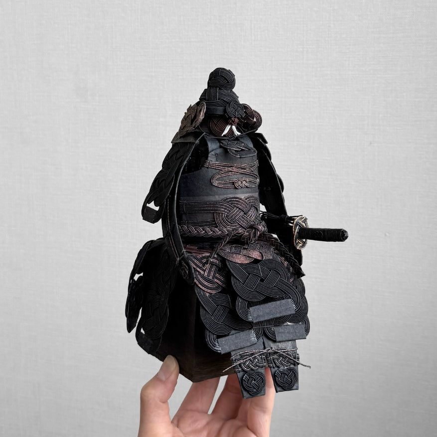 Samurai Armor (Gusoku) / Mizuhiki Hand-knotted Art / Black