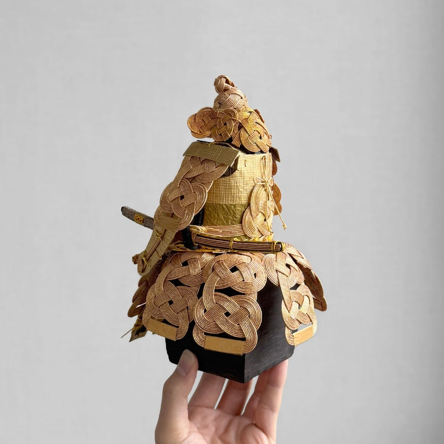Samurai Armor (Gusoku) / Mizuhiki Hand-knotted Art / Gold