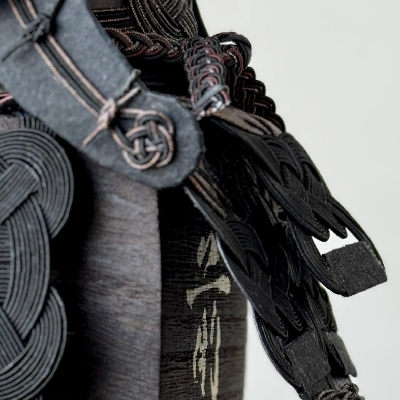 Samurai Armor (Gusoku) / Mizuhiki Hand-knotted Art / Black