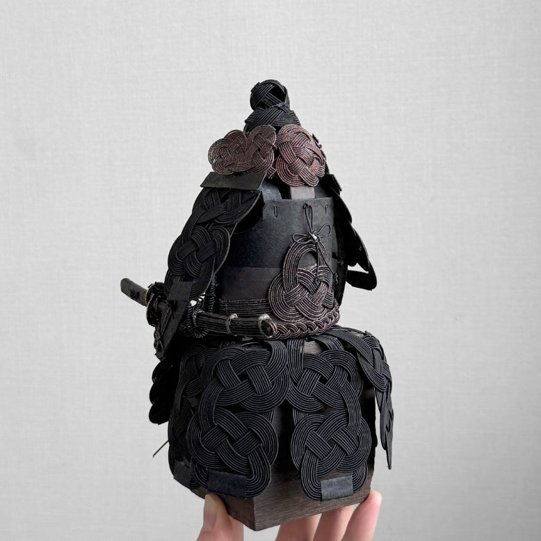 Samurai Armor (Gusoku) / Mizuhiki Hand-knotted Art / Black