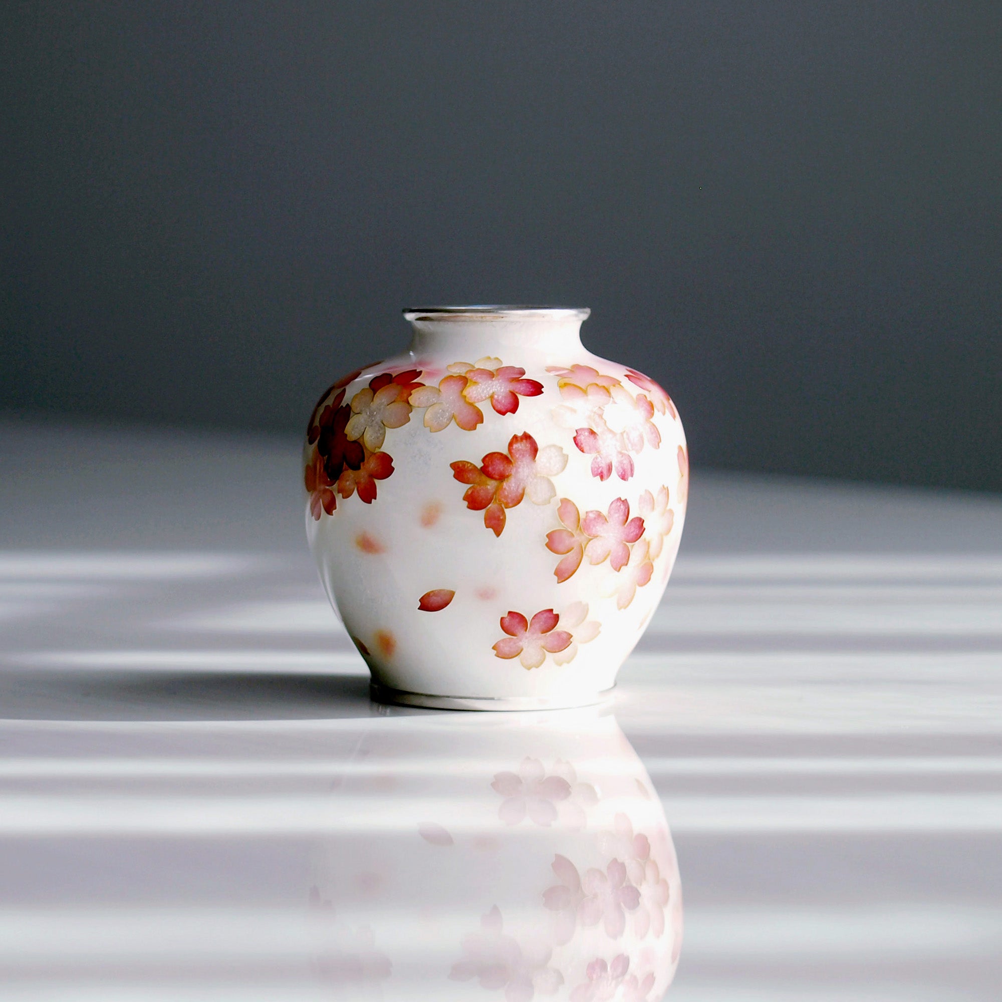 圆花瓶 /樱花