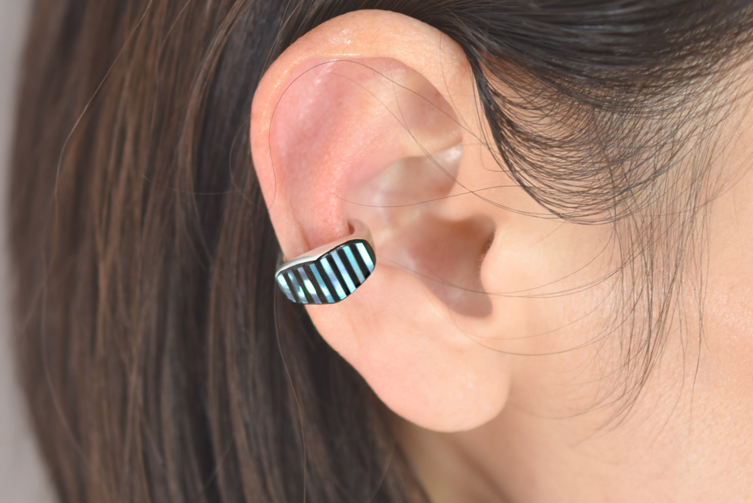 Raden Ear Cuff / Medium Stripe / Right Ear