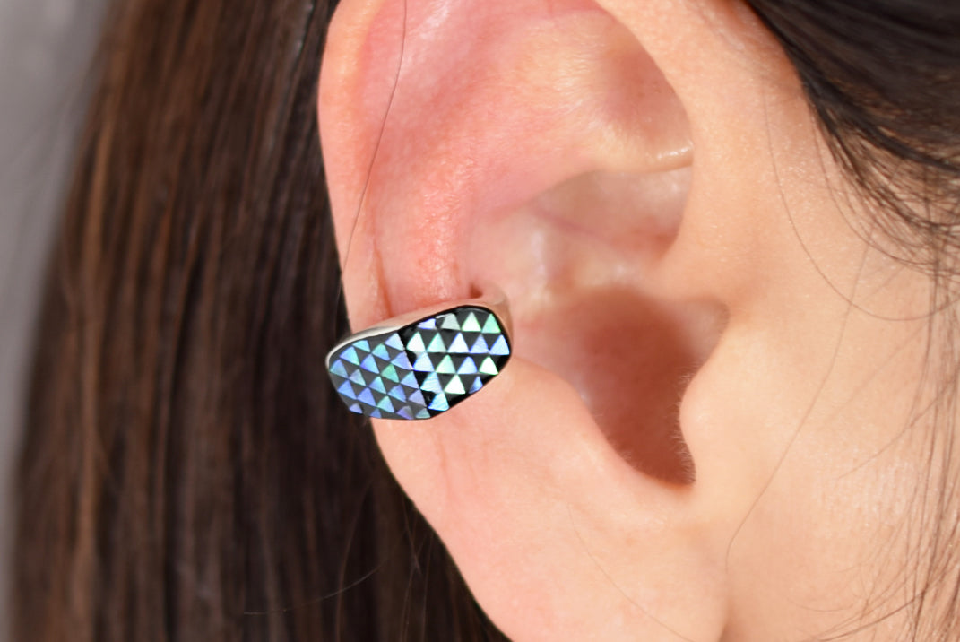 Raden Ear Cuff / Fish Scale Pattern / Right Ear