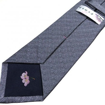 Silk Tie / Ibushi Series / Nashiji Texture / Silver Rat Gray