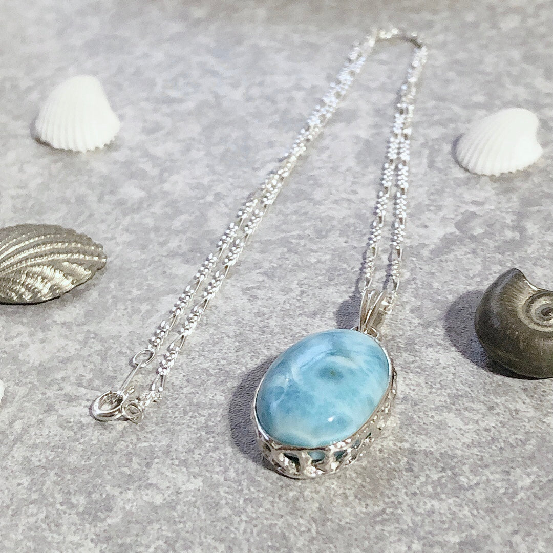 Healing Stone Necklace / Larimar Dolphin – Suigenkyo Online Store