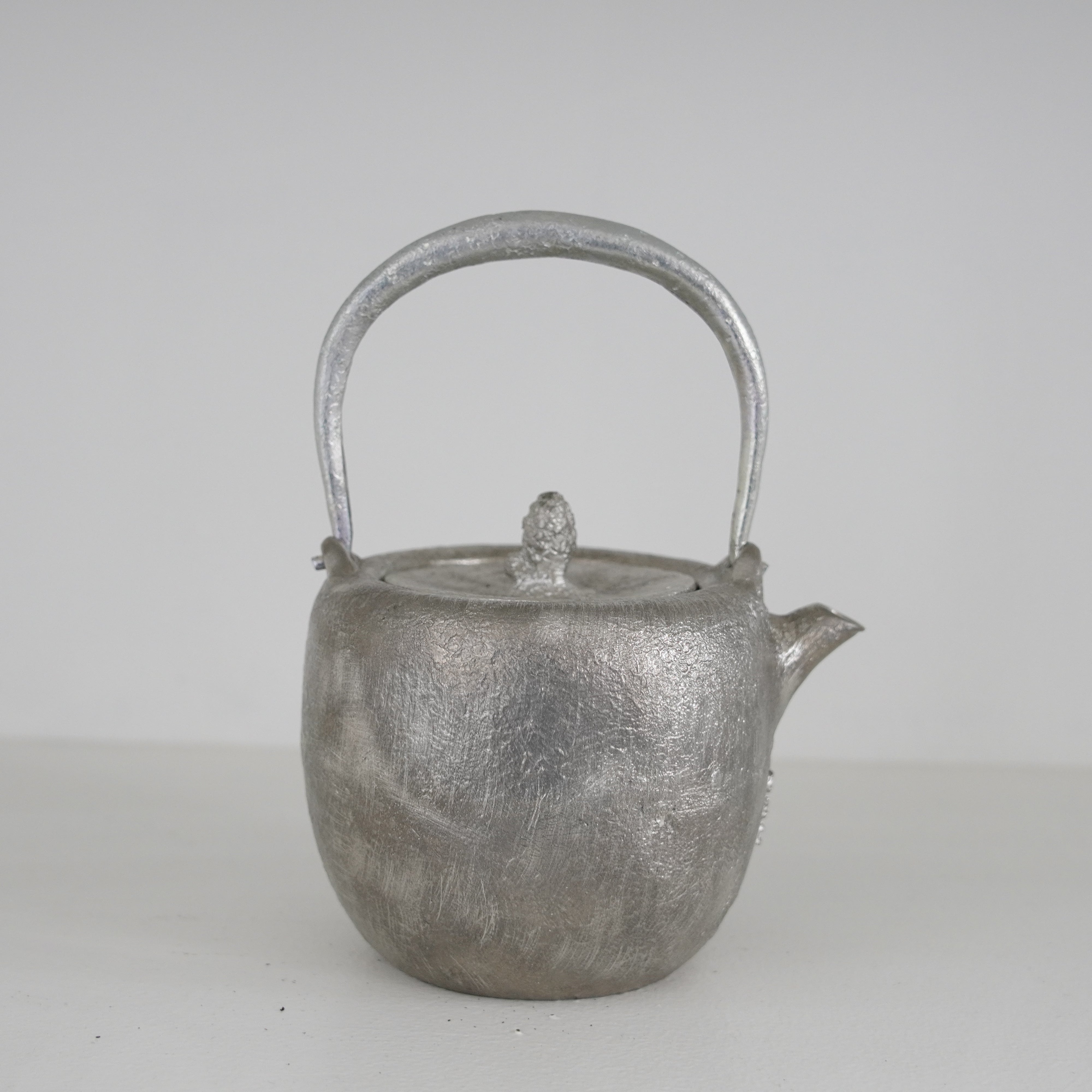 Tin Kettle / Jujube