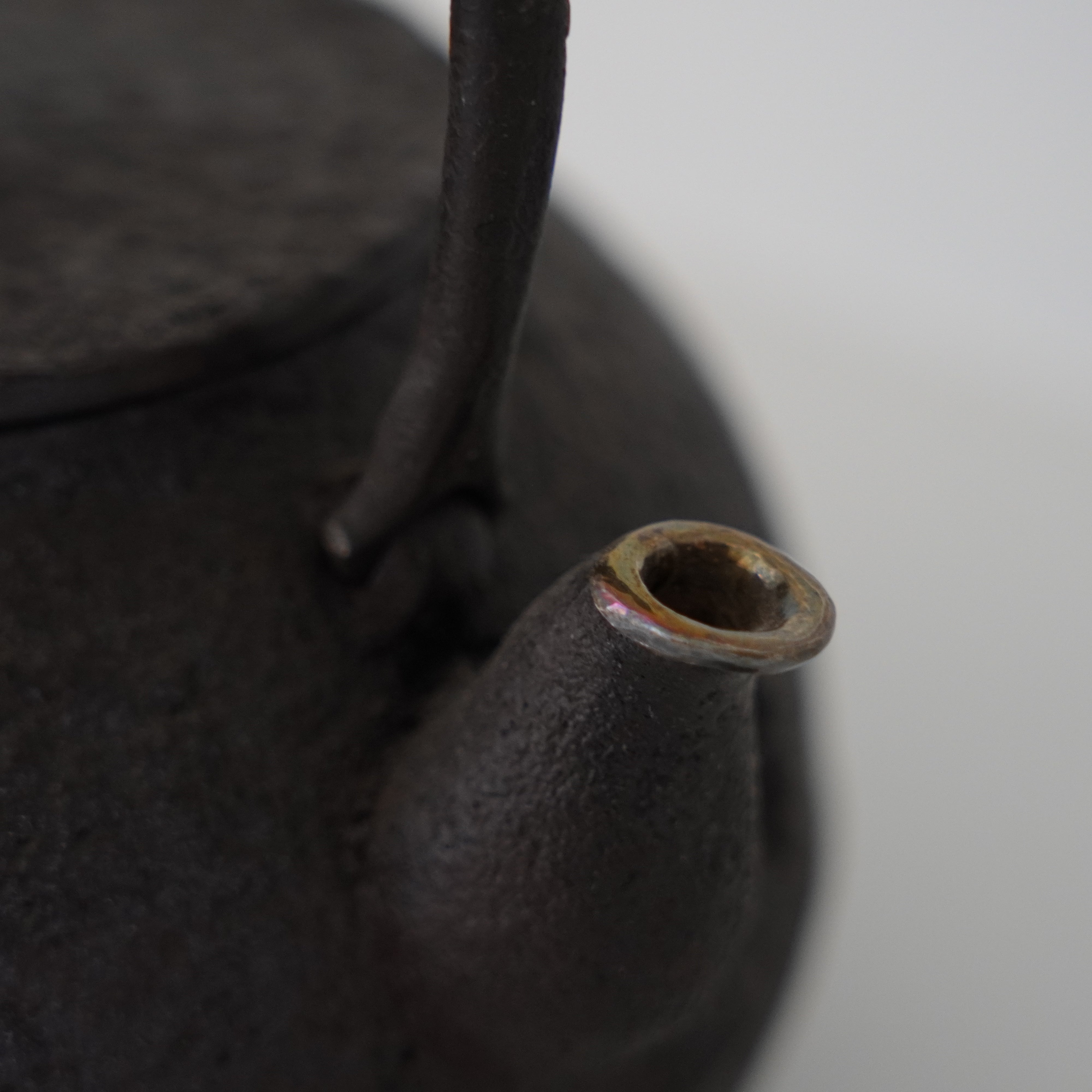 Kettle di ferro / Aori / Copertura naturale