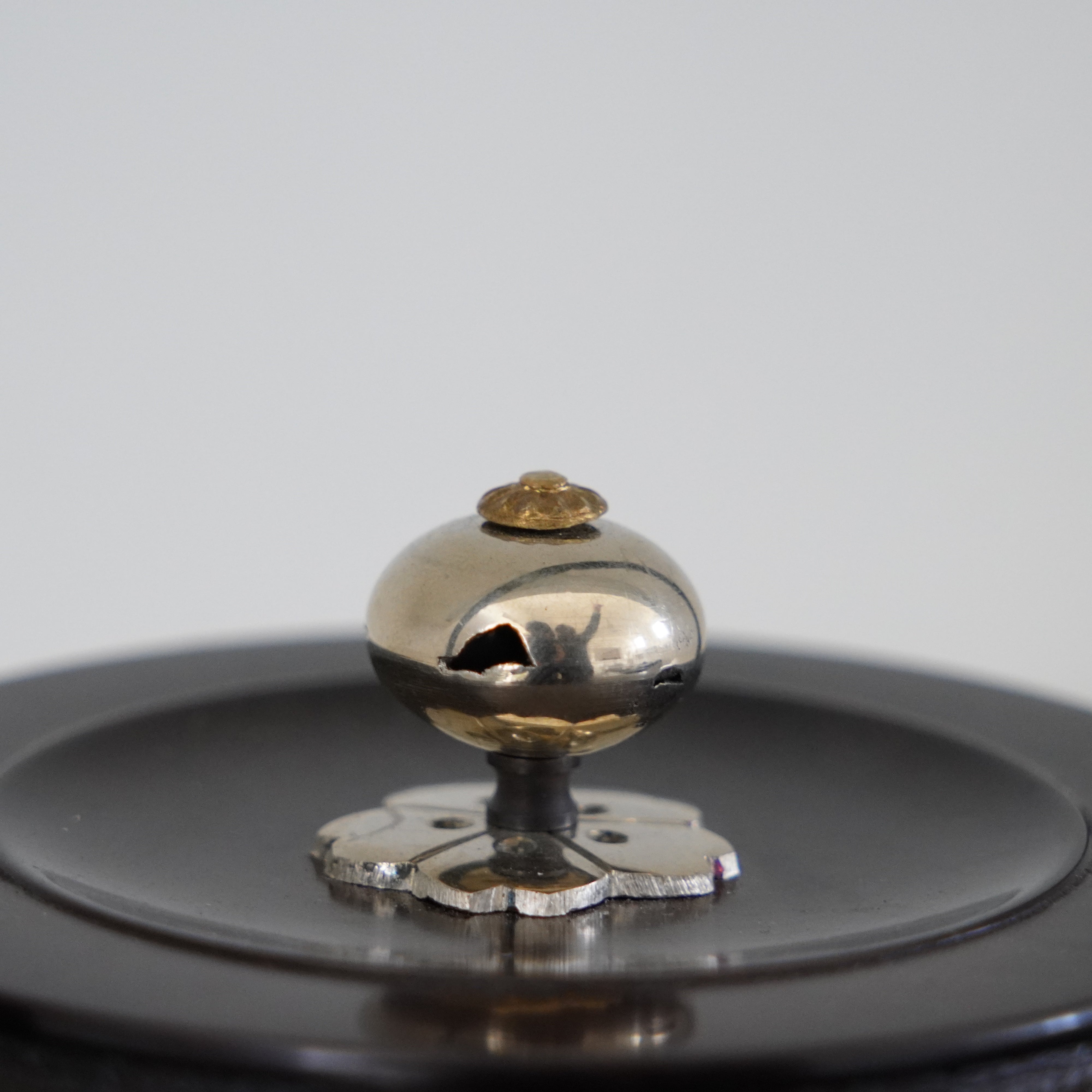 Fer de fer / mt.fuji et cheval / forme ronde plate