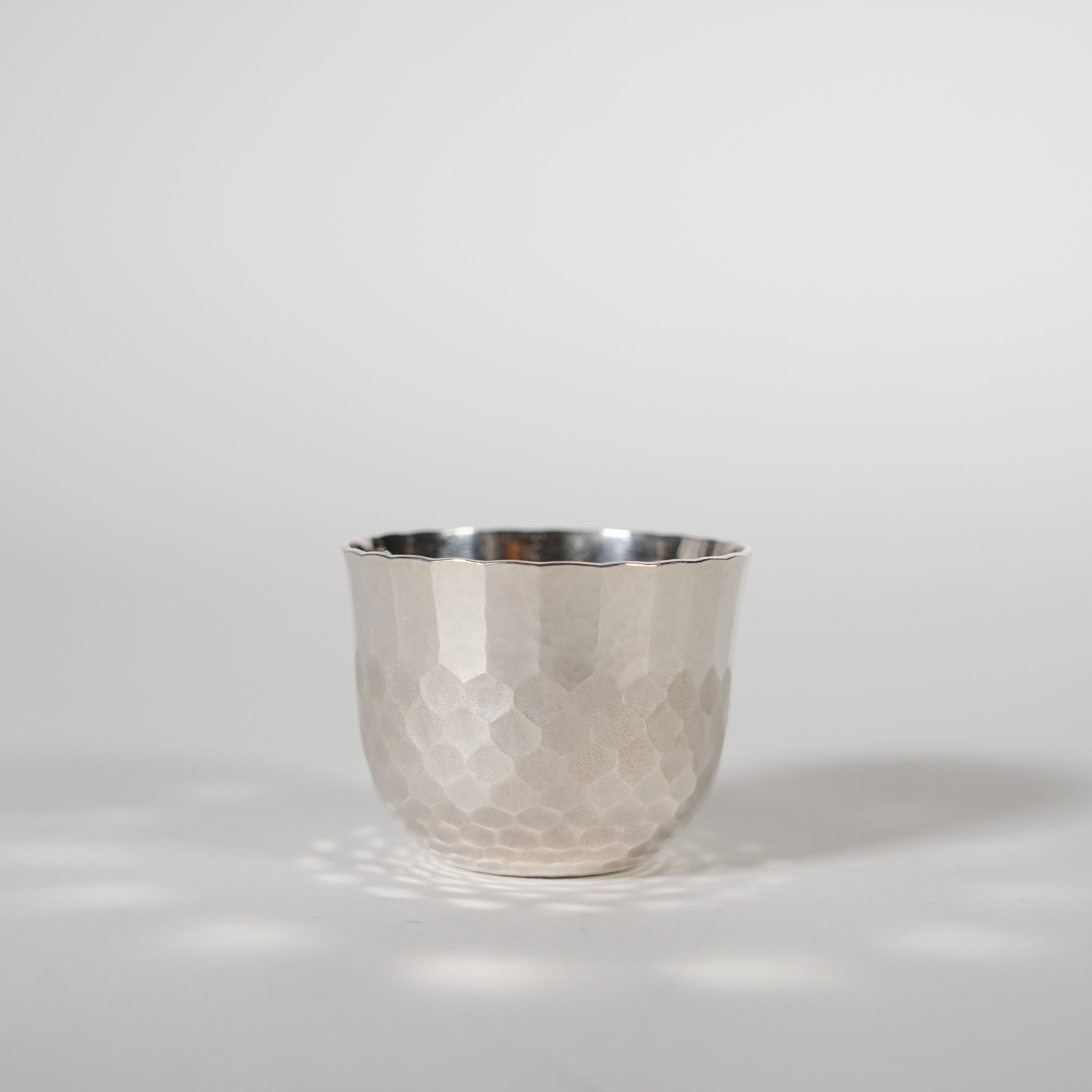 Tasse de saké en argent / sheller de tortue