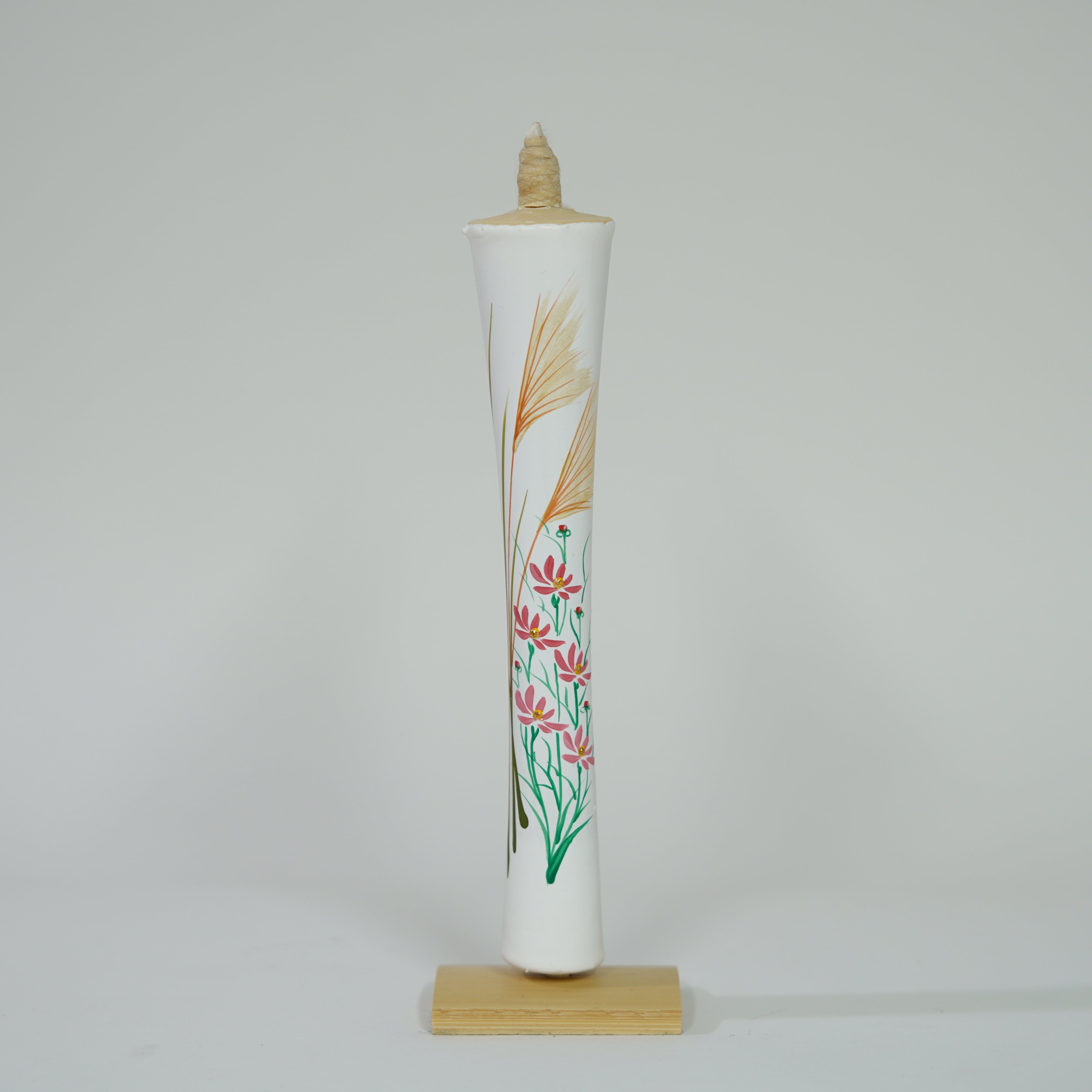 Large Hand-painted Candle (White Susuki) with Bamboo Holder