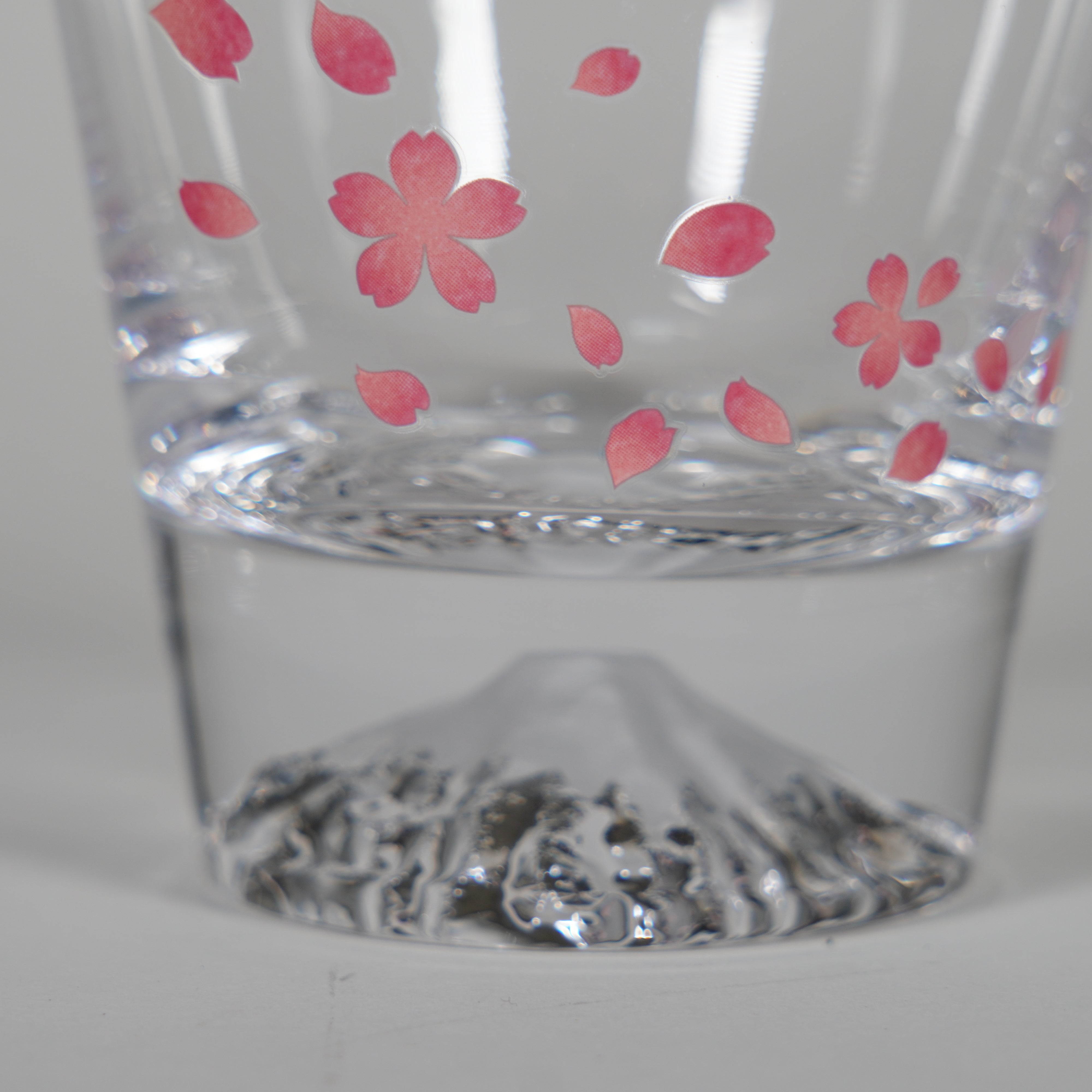 Whiskey Glass / Mt. Fuji Edo Glass / Temperature-Changing Sakura