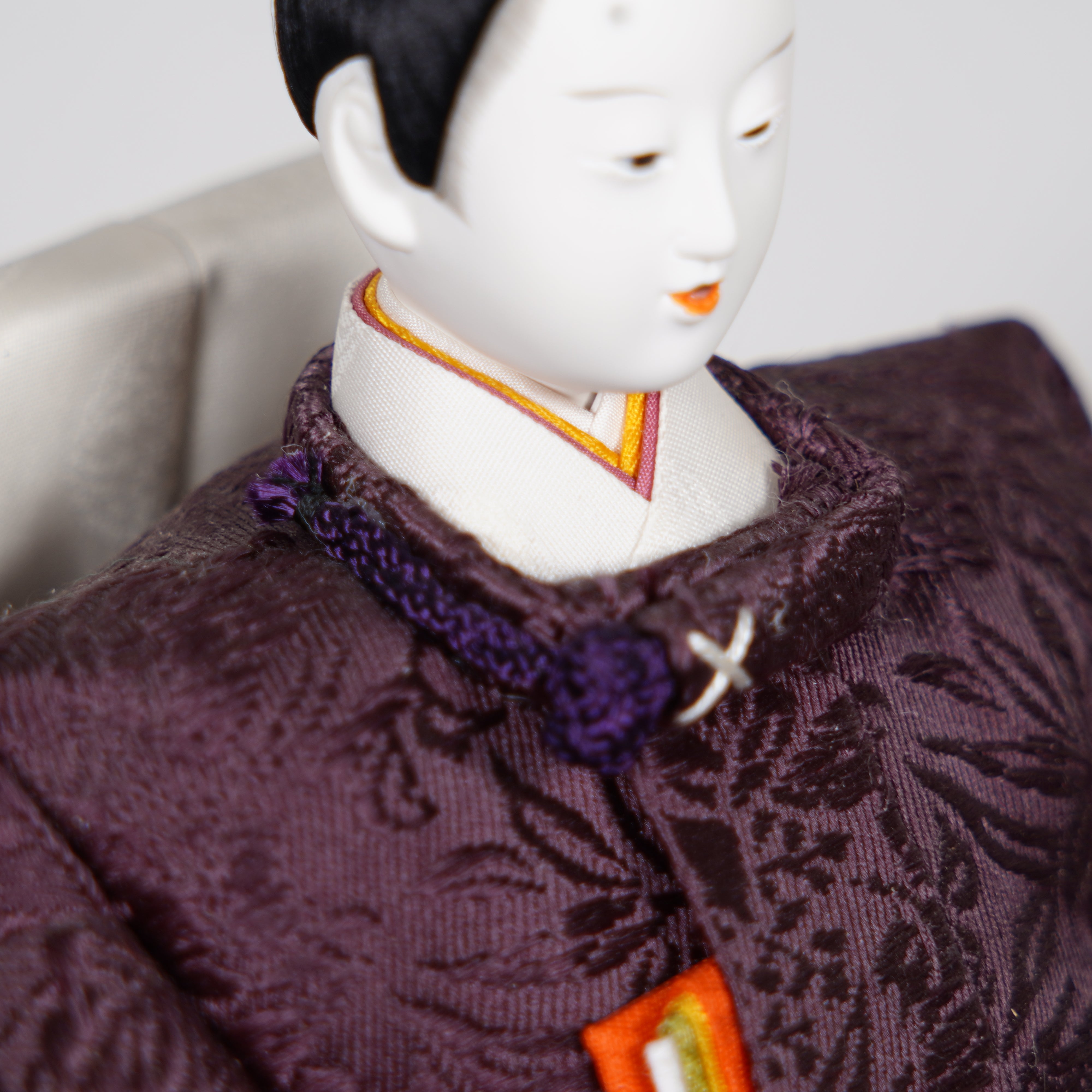 Muñeca hina de pie / 1