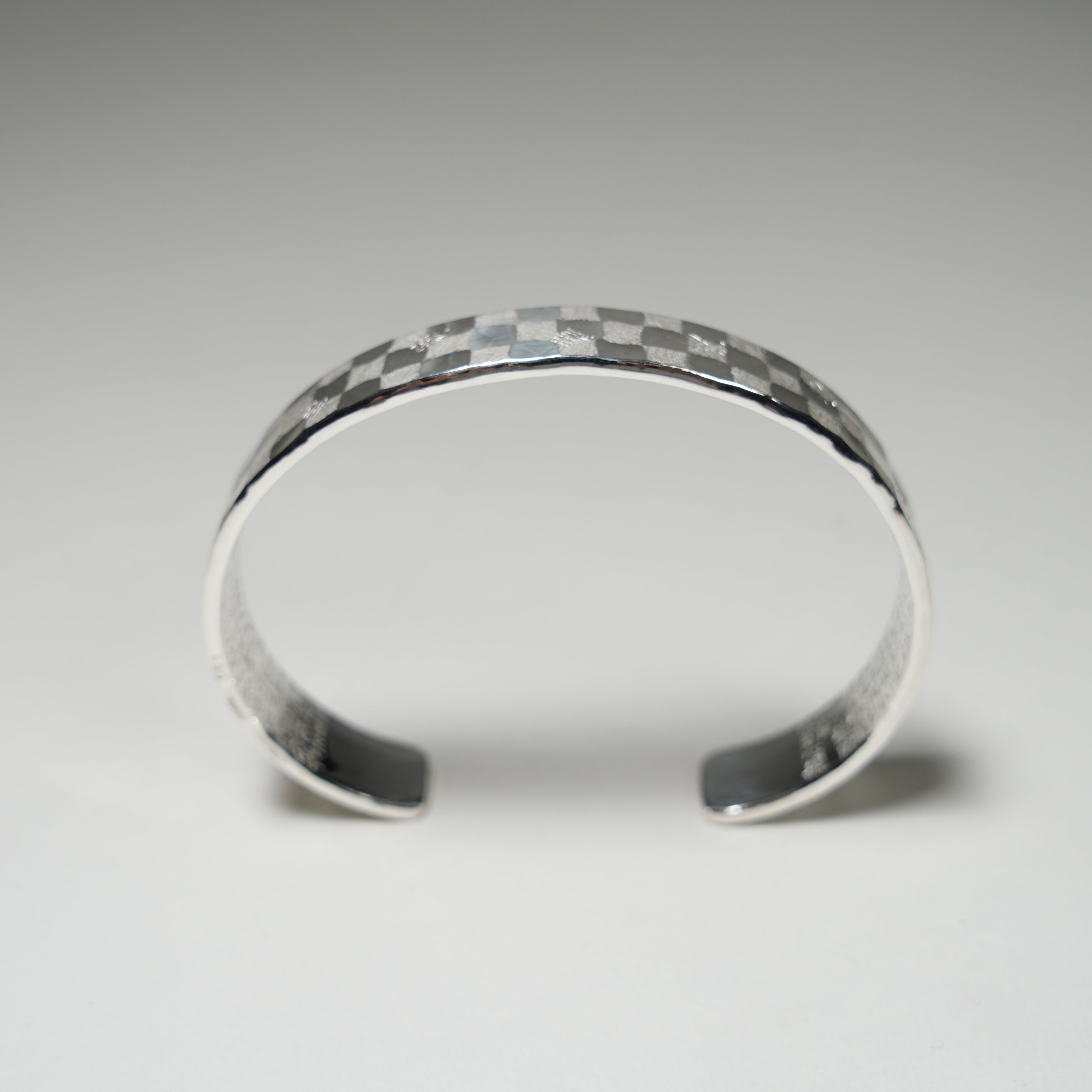 Brazalete de plata / ichimatsu Hannya Sutra 【Gran tamaño】