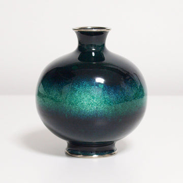 Round Vase / Water