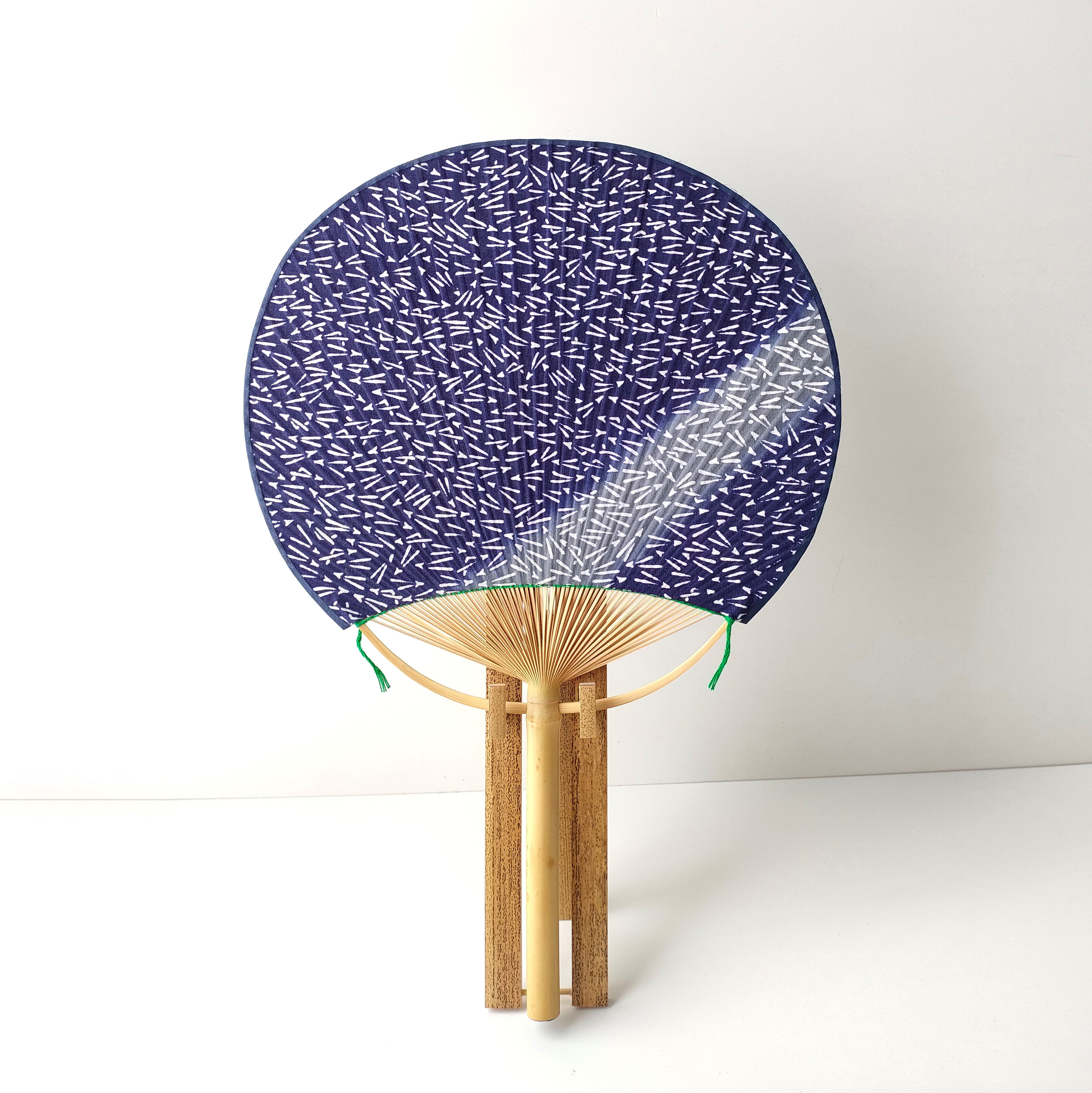 Fan / Pine Needle / Round / Large