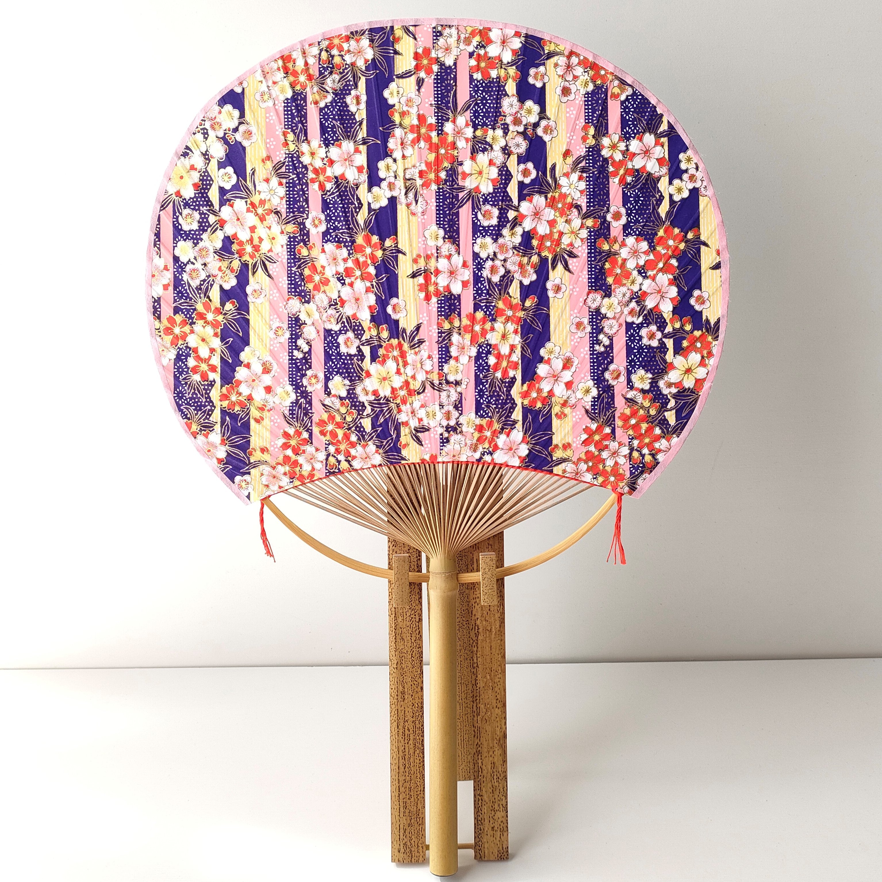 Fan / Striped Cherry Blossom / Round / Large