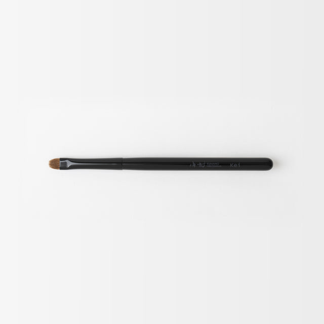 Brosse de liner d'ombre de la série Kei