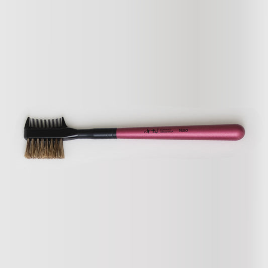Brushes de maquillage et série de peignes / Nao
